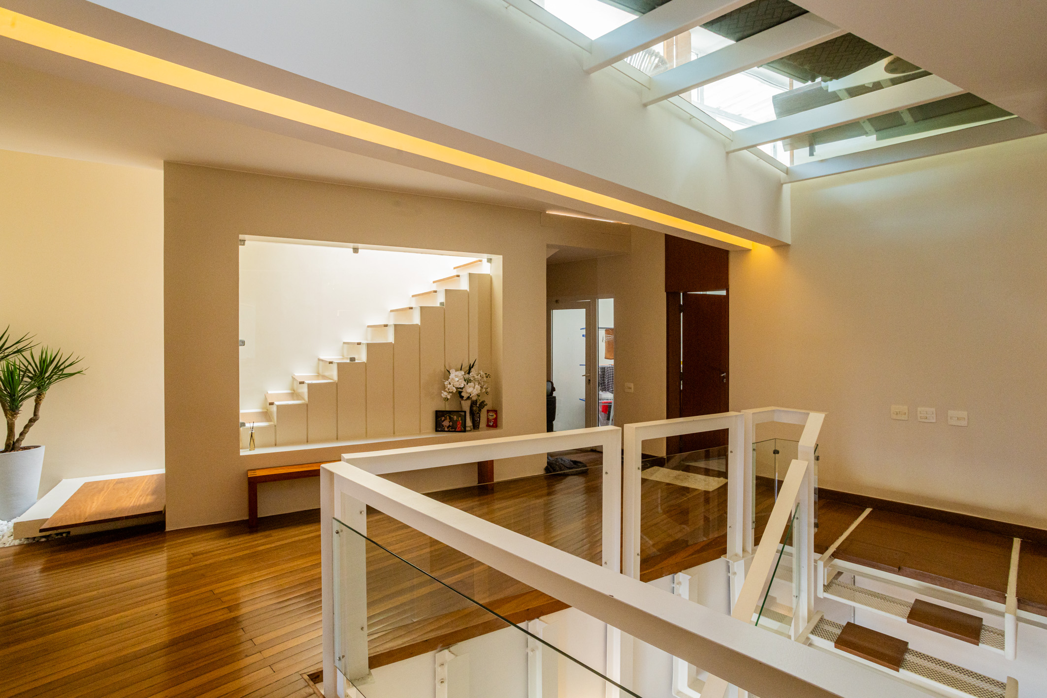 Modernist house with four suites and pool in Jardim Pernambuco - 物件實景