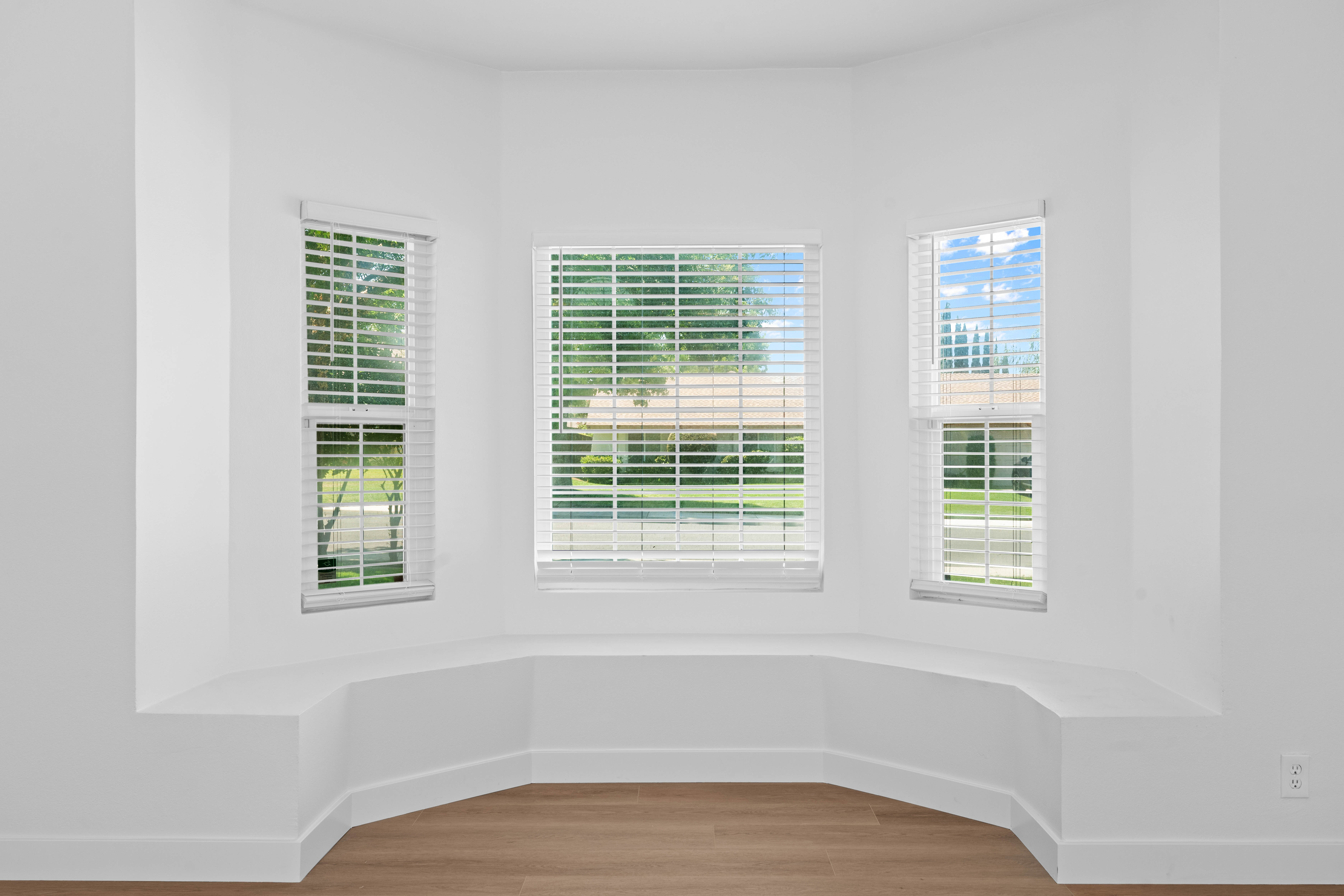  2463 Falling Oak Drive, Riverside, CA 92506 - 物件實景