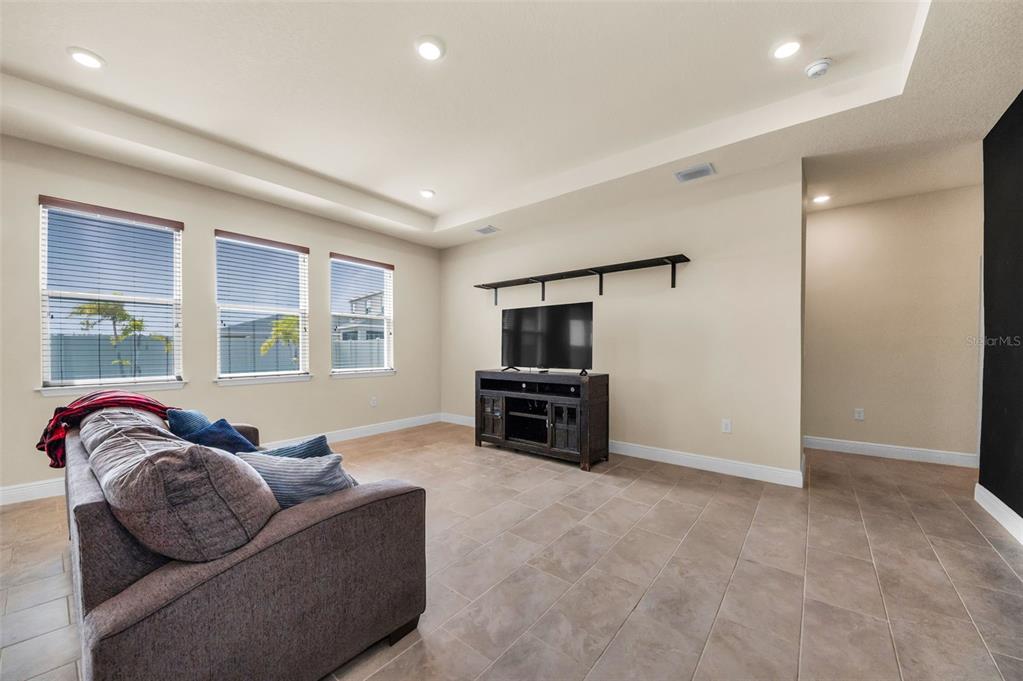 Apollo Beach, Florida, 33572, United States, 4 Bedrooms Bedrooms, ,3 BathroomsBathrooms,Residential,For Sale,1991637