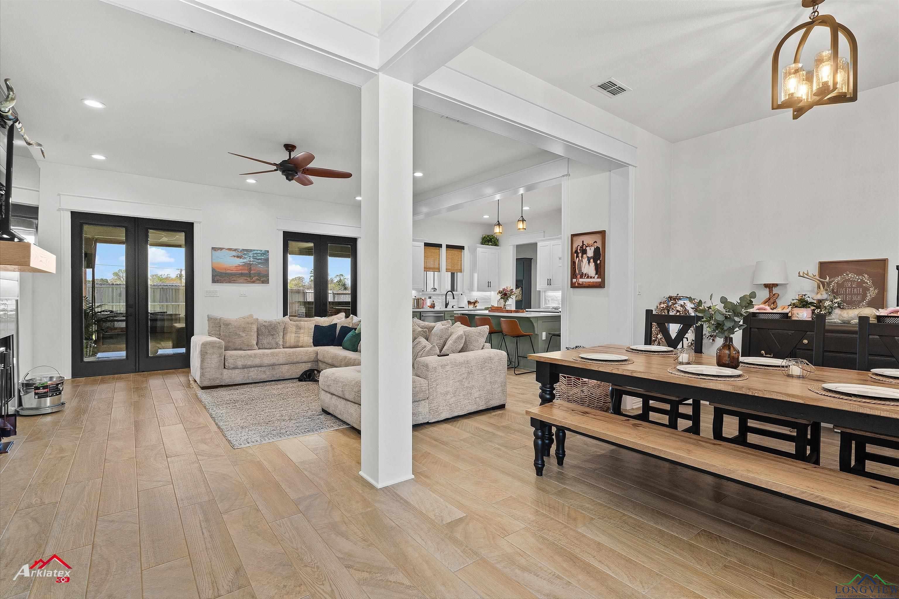 Hallsville, Texas, 75650-3511, United States, 4 Bedrooms Bedrooms, ,3 BathroomsBathrooms,Residential,For Sale,1980280