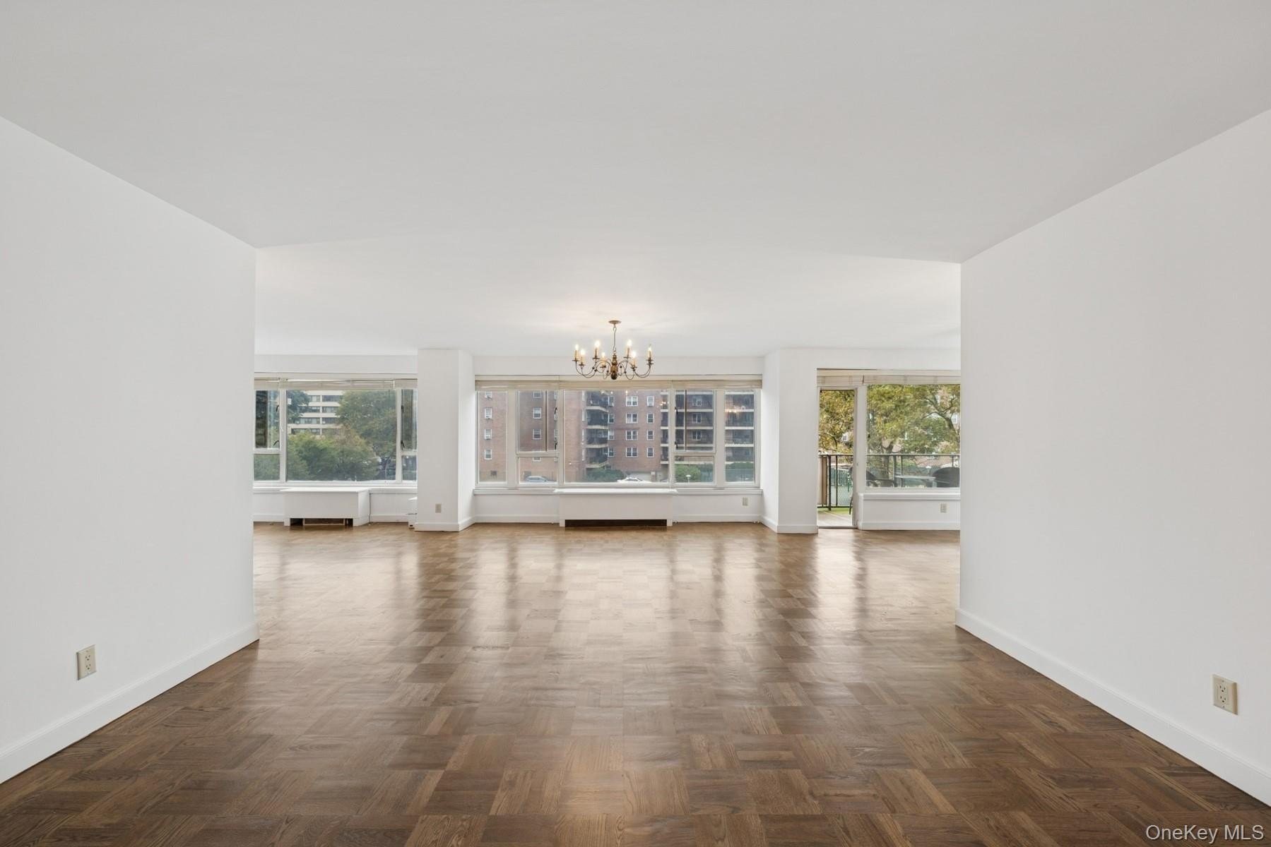 Beechhurst, New York, 11357, United States, 3 Bedrooms Bedrooms, ,2 BathroomsBathrooms,Residential,For Sale,1975309