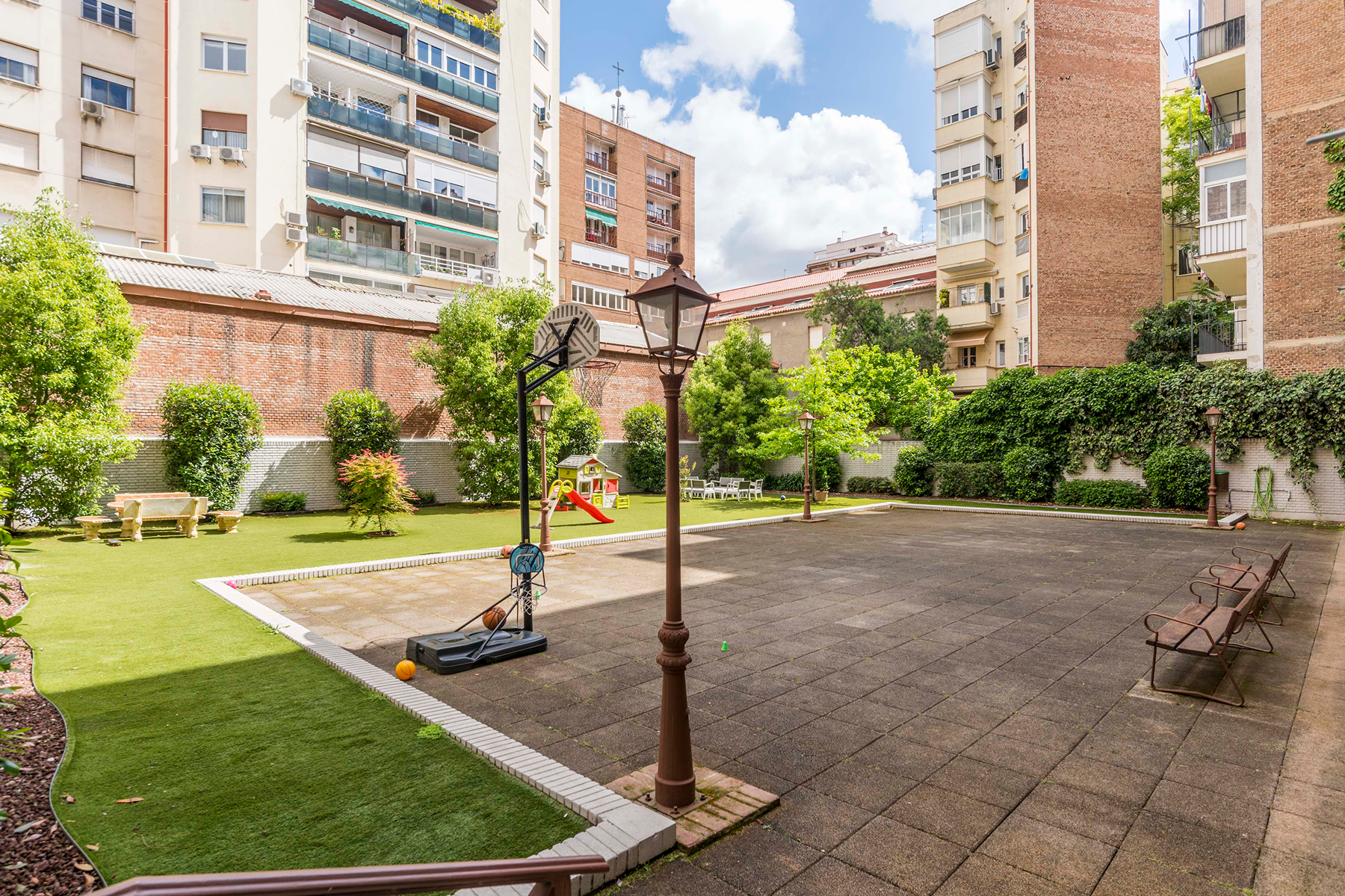  High floor apartment to renovate with garage and lots of light in Maldonado - 物件實景