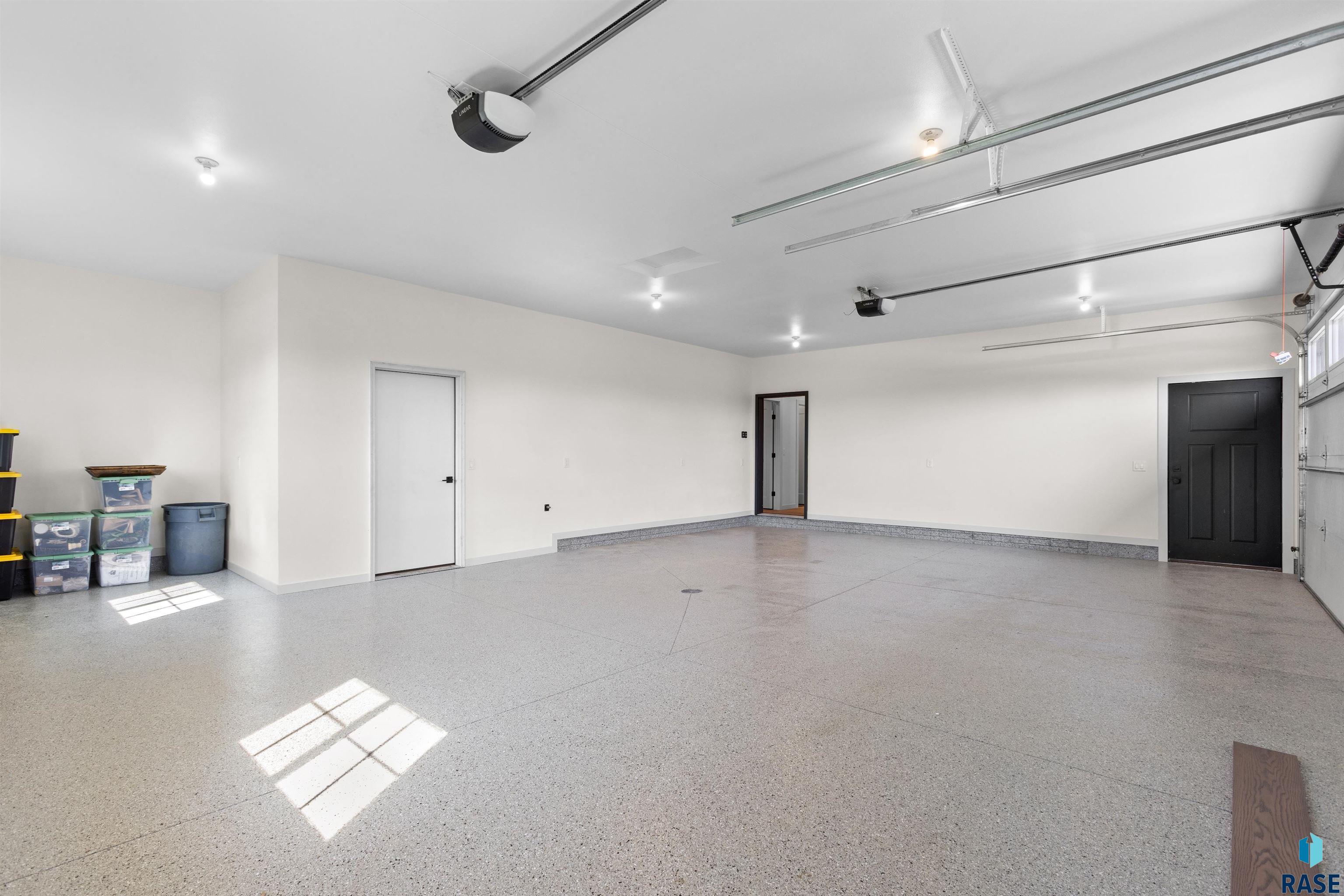 Rock Rapids, Iowa, 51246, United States, 5 Bedrooms Bedrooms, ,3 BathroomsBathrooms,Residential,For Sale,1957836