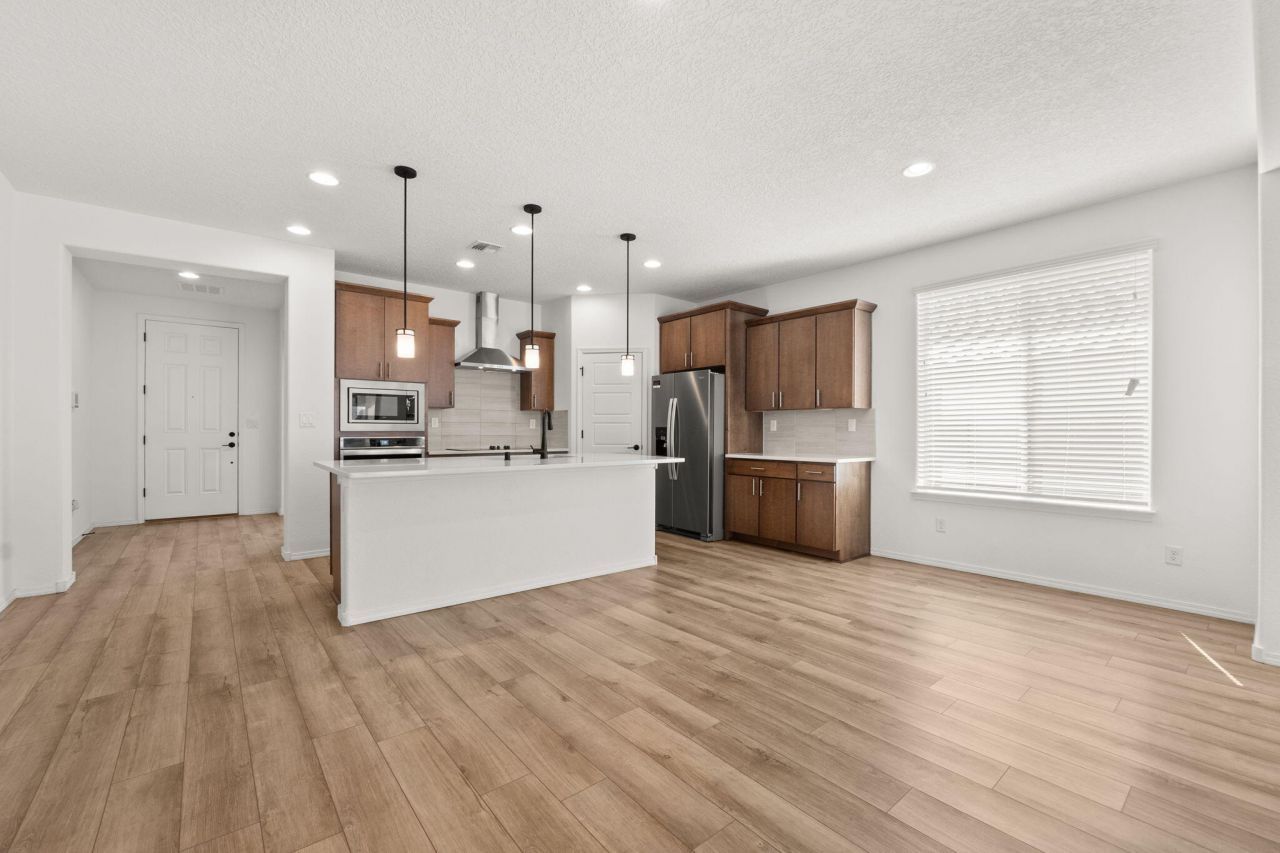 Albuquerque, New Mexico, 87120, United States, 4 Bedrooms Bedrooms, ,2 BathroomsBathrooms,Residential,For Sale,1917579