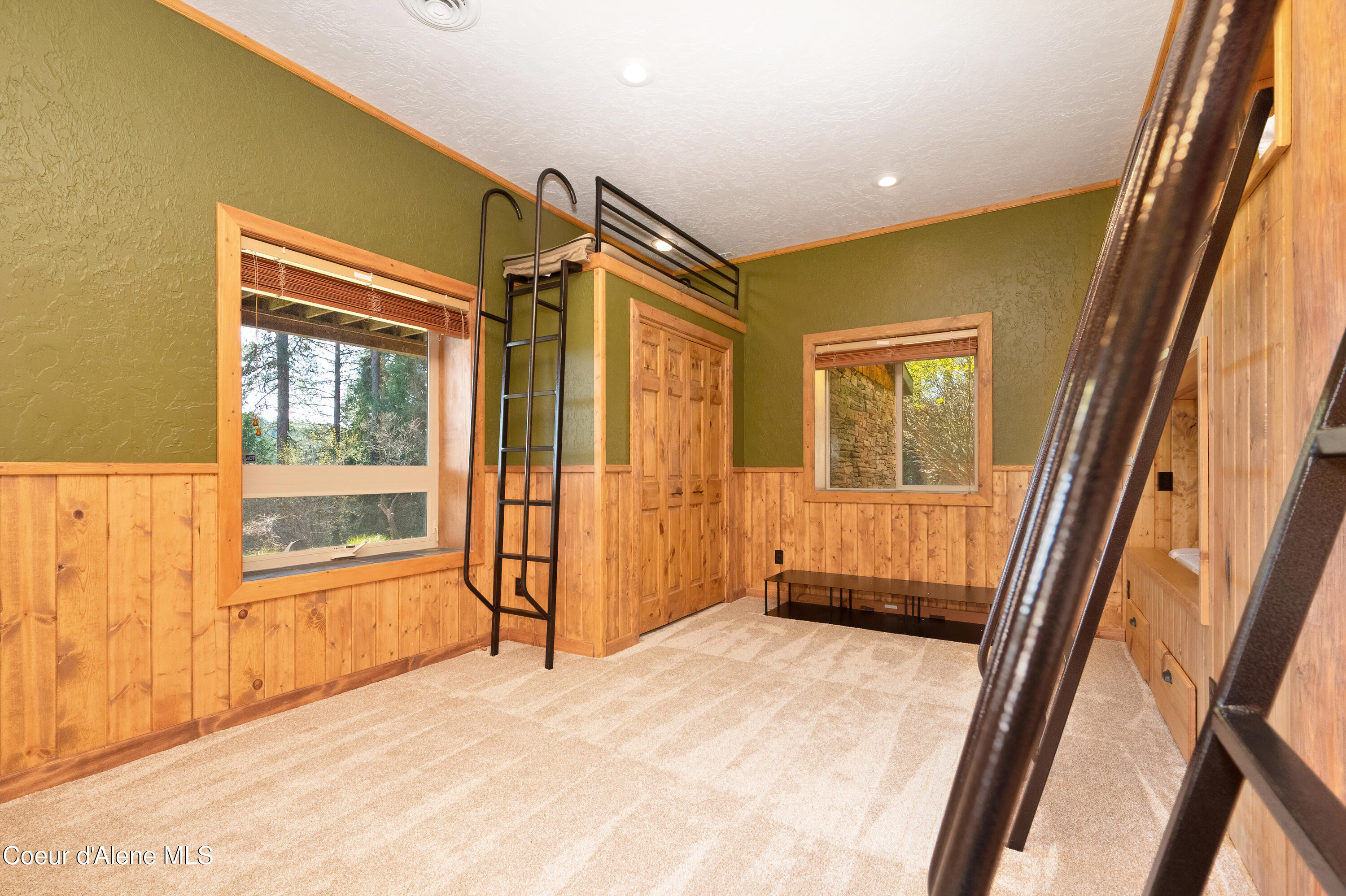 Kingston, Idaho, 83839, United States, 5 Bedrooms Bedrooms, ,Residential,For Sale,1989551