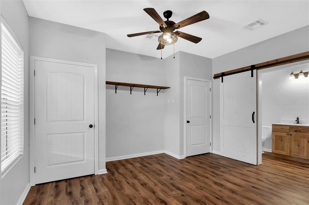 Dequincy, Louisiana, 70633, United States, 5 Bedrooms Bedrooms, ,4 BathroomsBathrooms,Residential,For Sale,1984141