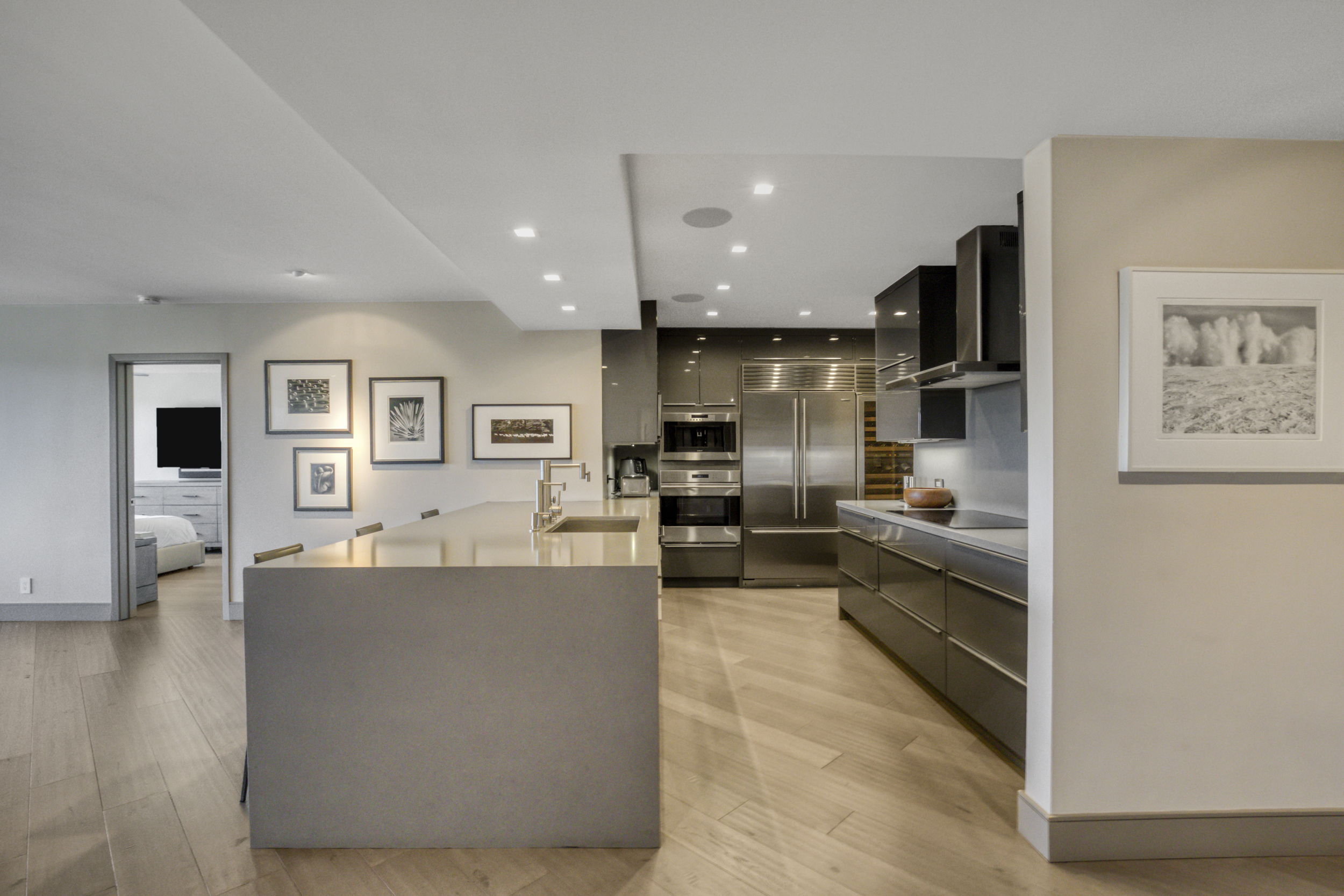  865 Comstock Ave - 物件實景