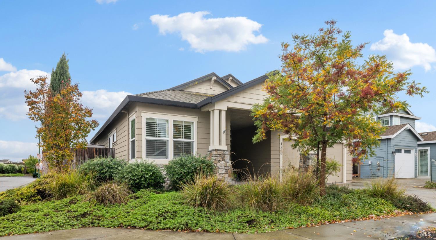 Santa Rosa, California, 95407, United States, 3 Bedrooms Bedrooms, ,2 BathroomsBathrooms,Residential,For Sale,1988541