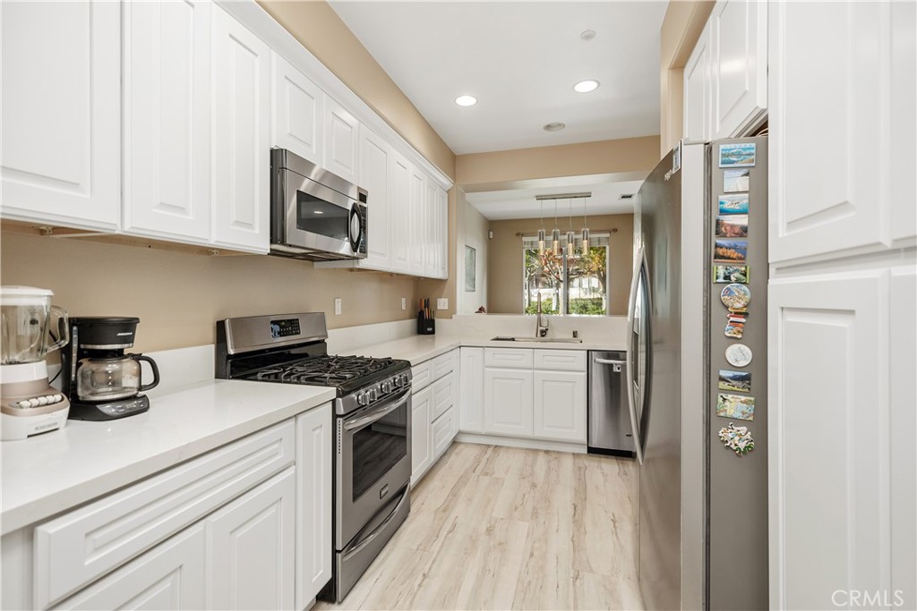 Aliso Viejo, California, 92656, United States, 3 Bedrooms Bedrooms, ,3 BathroomsBathrooms,Residential,For Sale,2001858