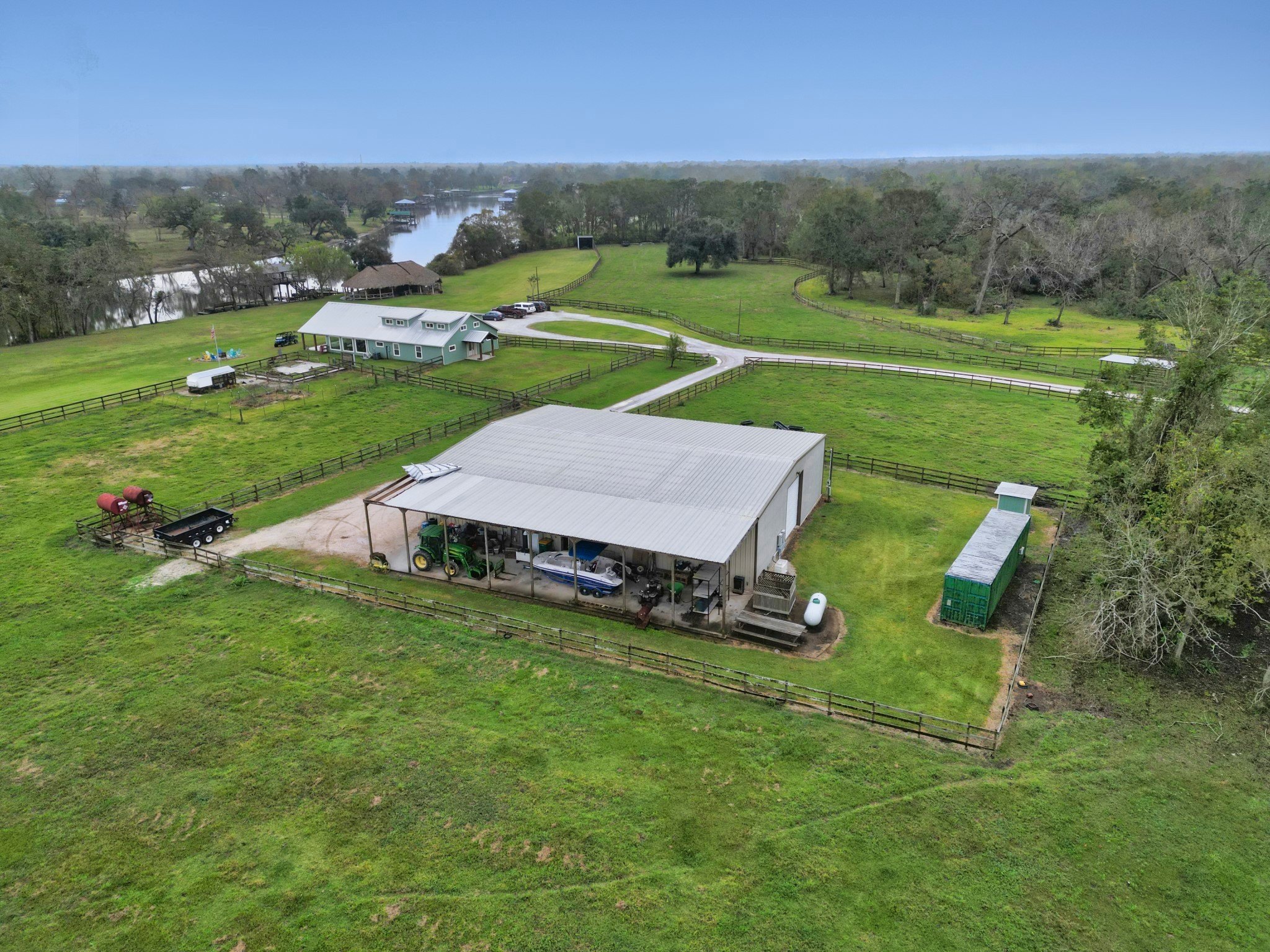 Brazoria, Texas, 77422, United States, 6 Bedrooms Bedrooms, ,6 BathroomsBathrooms,Residential,For Sale,1978625