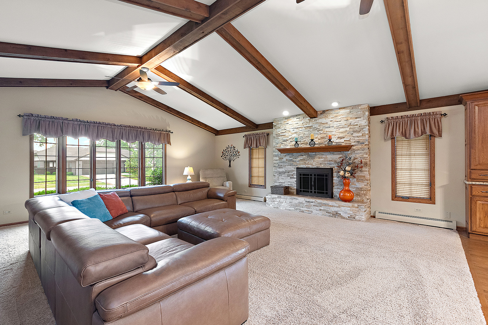 Orland Park, Illinois, 60462, United States, 4 Bedrooms Bedrooms, ,3 BathroomsBathrooms,Residential,For Sale,1865002
