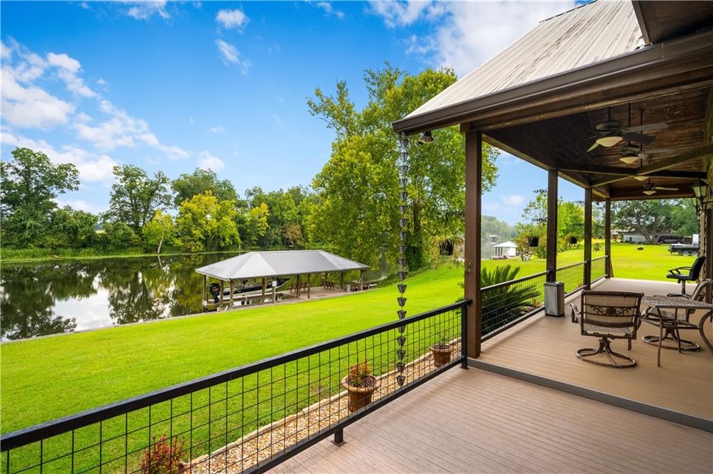 Natchez, Louisiana, 71456, United States, 4 Bedrooms Bedrooms, ,3 BathroomsBathrooms,Residential,For Sale,1975499