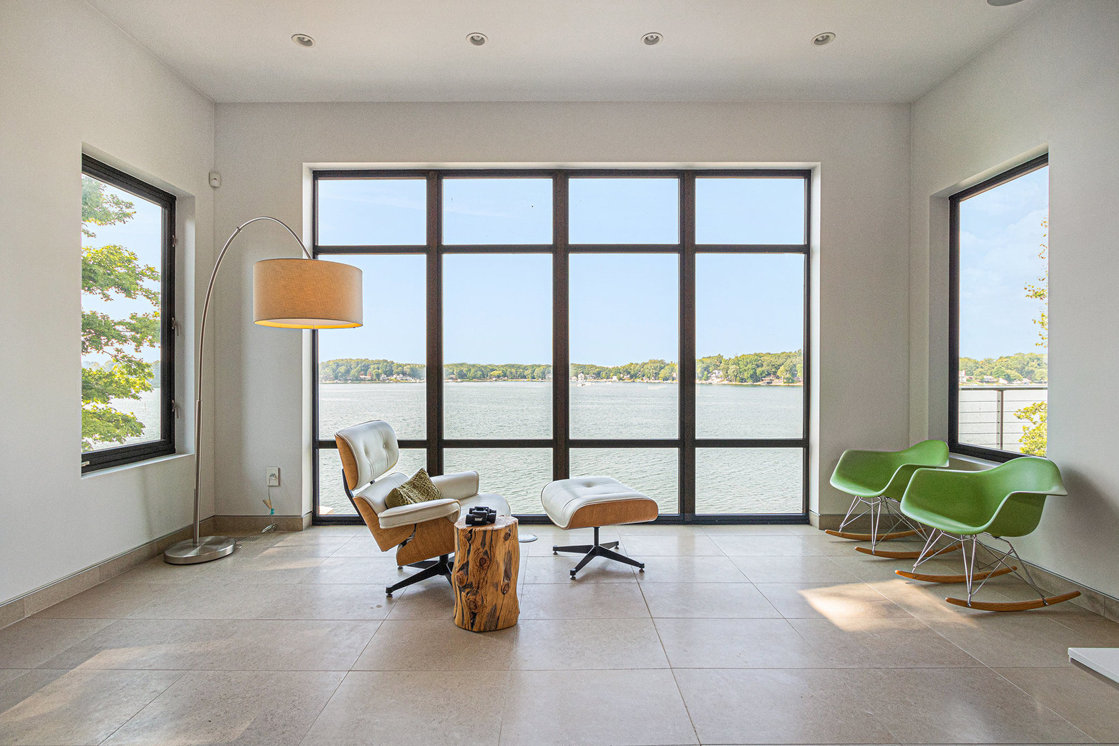 Dowagiac, Michigan, 49047, United States, 4 Bedrooms Bedrooms, ,5 BathroomsBathrooms,Residential,For Sale,1974252