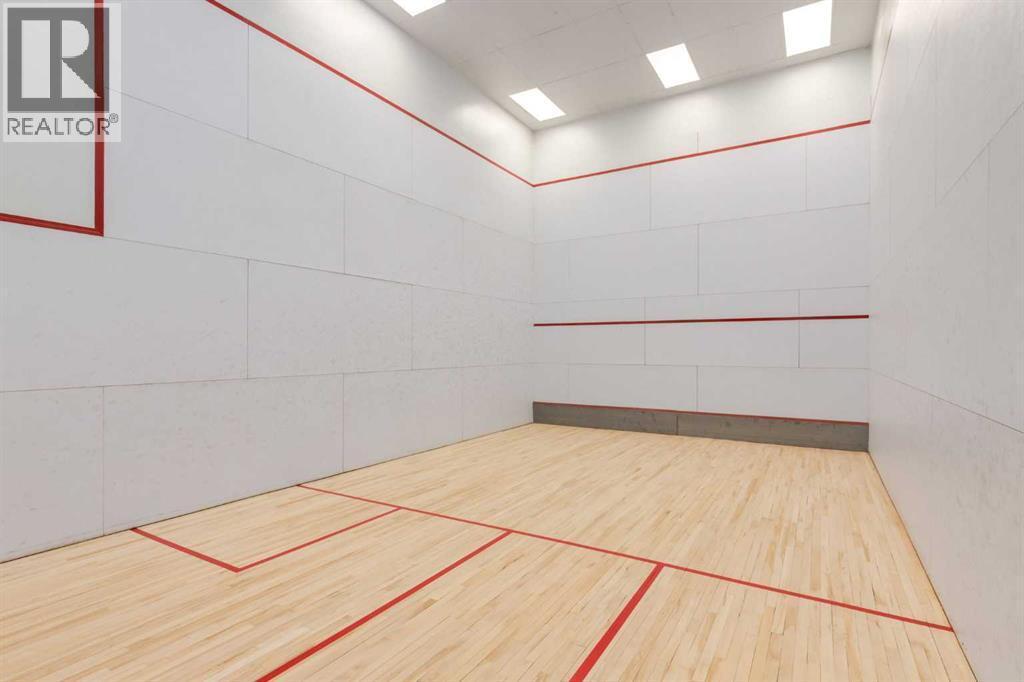CALGARY, Alberta, T2E 7A8, CA, 2 Bedrooms Bedrooms, ,2 BathroomsBathrooms,Residential,For Sale,1947963