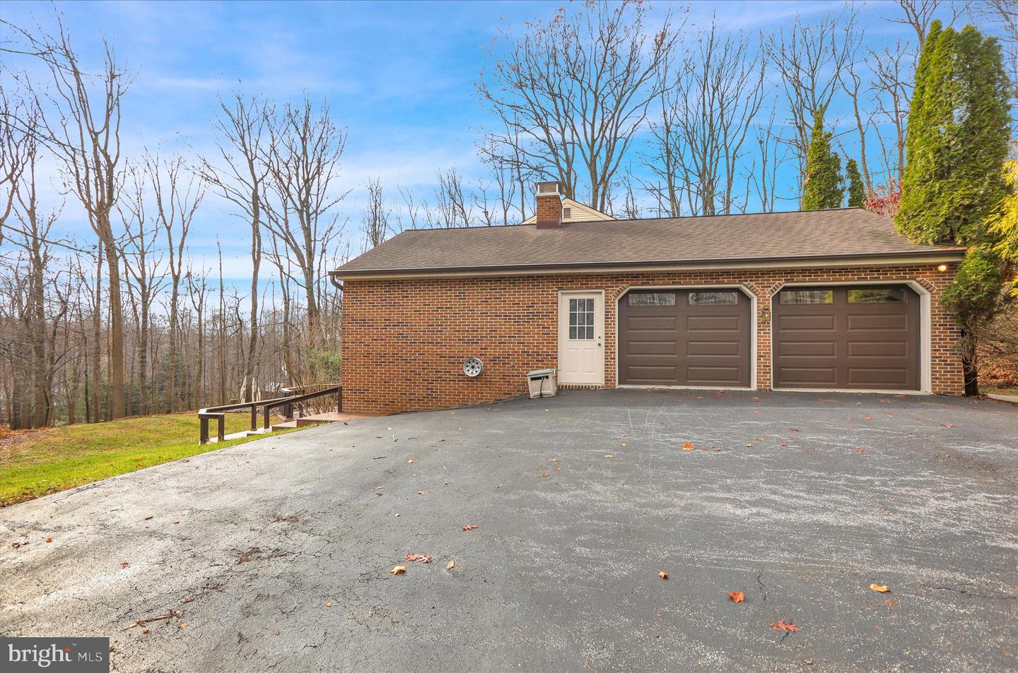 Lebanon, Pennsylvania, 17042, United States, 4 Bedrooms Bedrooms, ,3 BathroomsBathrooms,Residential,For Sale,1998150