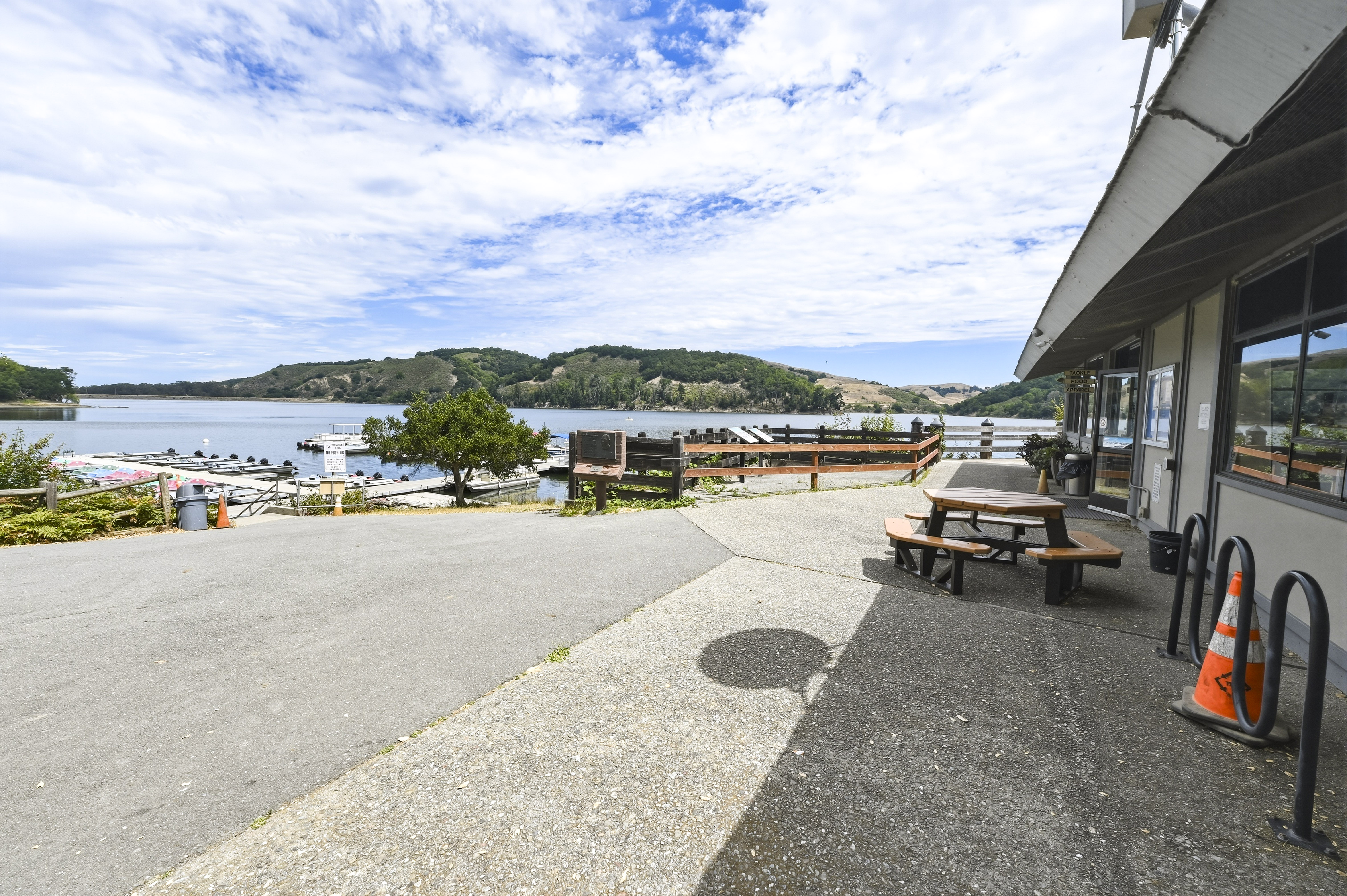  Comfort, Convenience and Outdoor Adventure in One Great Location - 物件實景