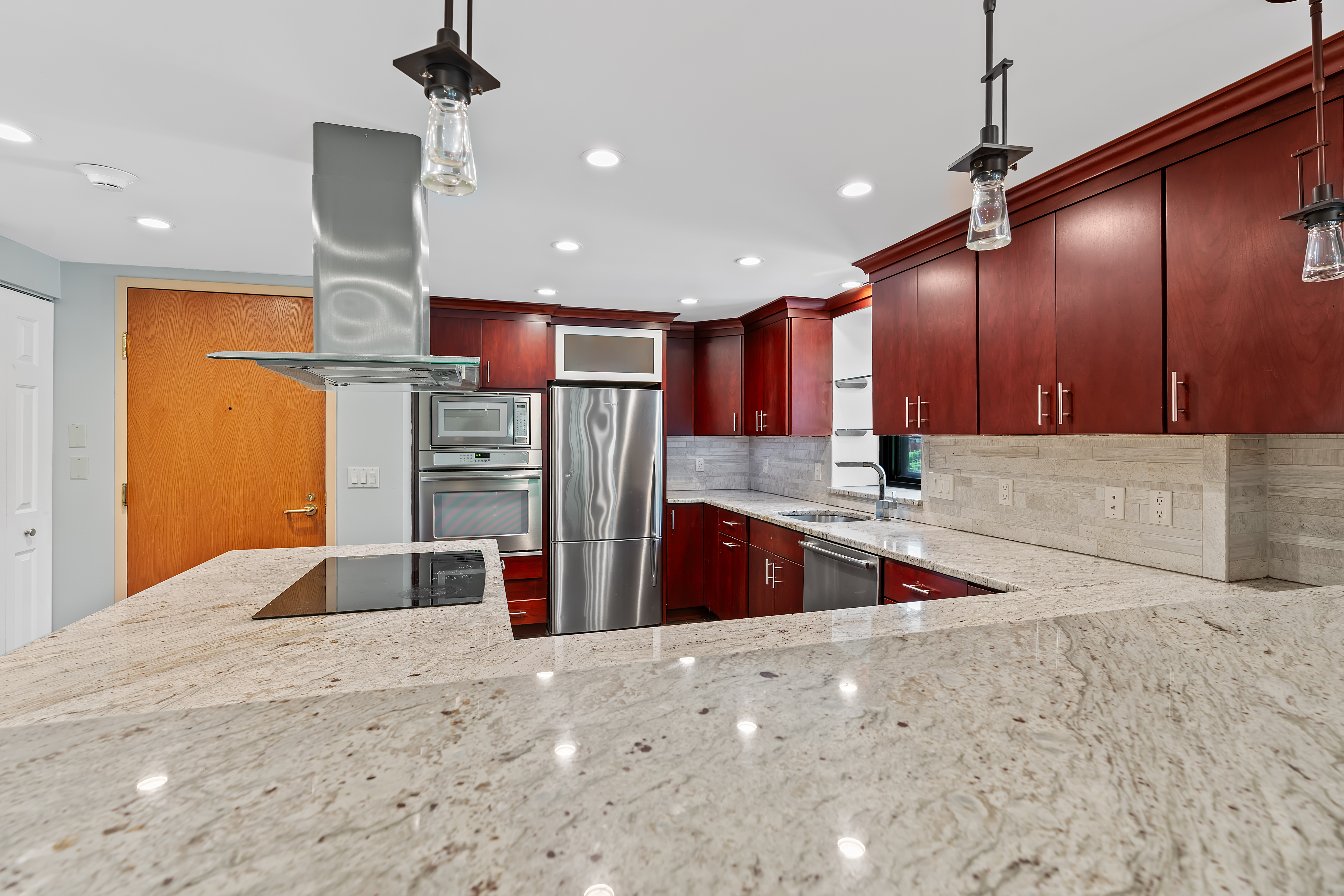  100 Ledgewood Drive, Unit 319, Stoneham, MA, 02180 - 物件實景