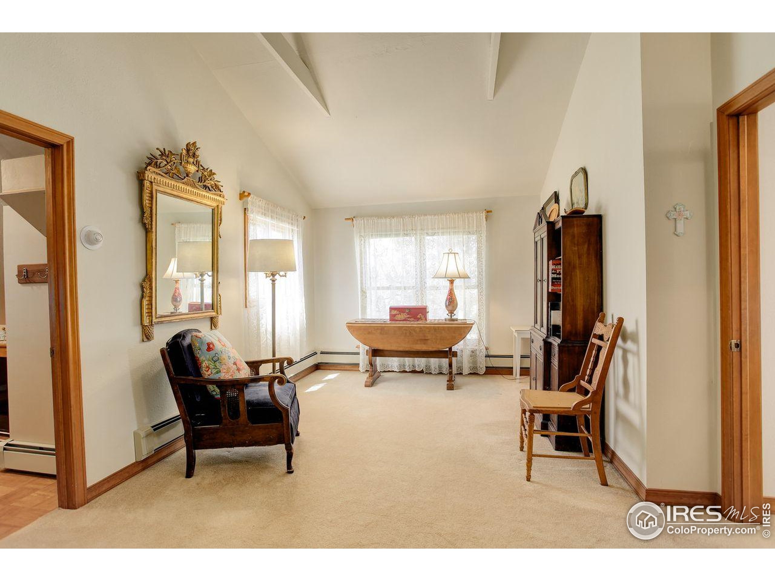 Franktown, Colorado, 80116, United States, 5 Bedrooms Bedrooms, ,2 BathroomsBathrooms,Residential,For Sale,1818789