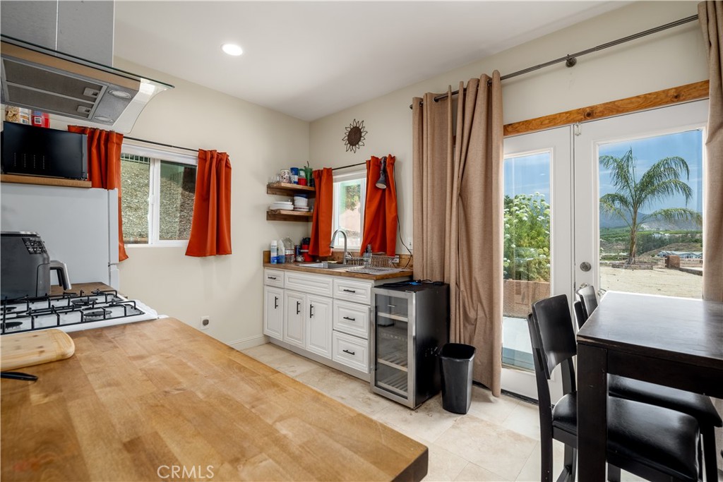 Hemet, California, 92544, United States, 4 Bedrooms Bedrooms, ,2 BathroomsBathrooms,Residential,For Sale,1875169