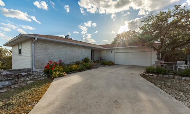 Kerrville, Texas, 78028, United States, 4 Bedrooms Bedrooms, ,4 BathroomsBathrooms,Residential,For Sale,1921517