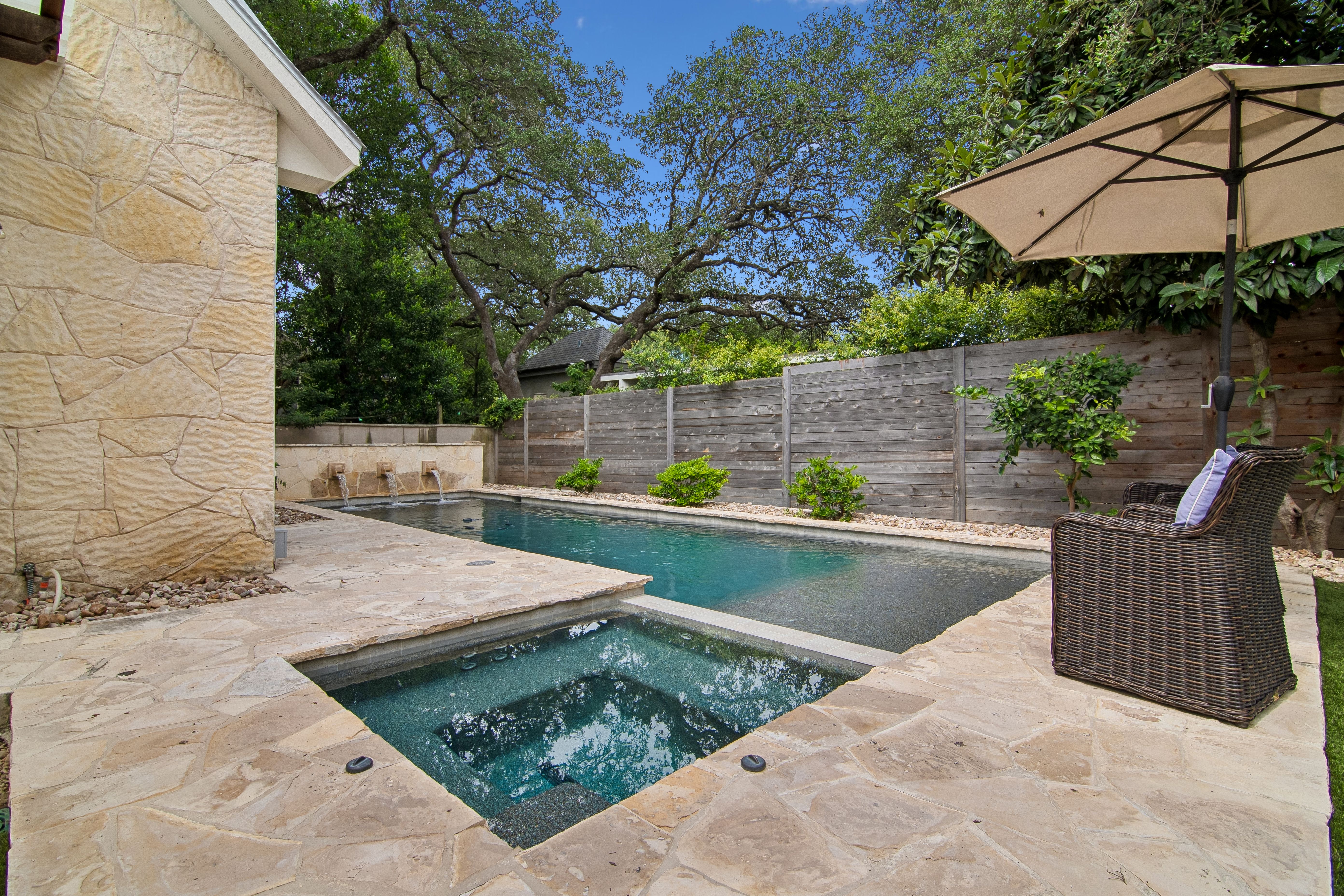  Private Estate on Oversized Alamo Heights Lot - 物件實景
