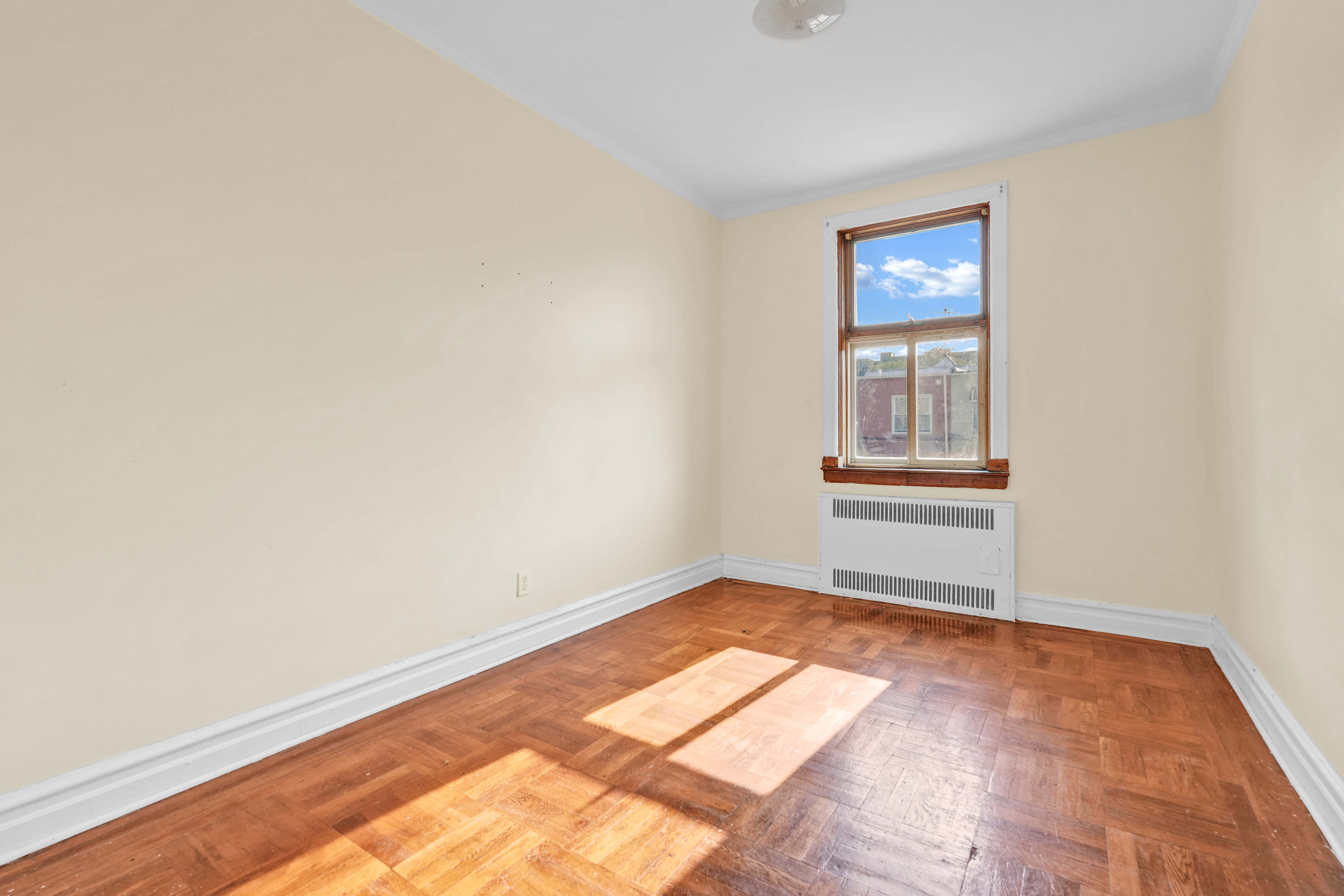  252 E 45th Street, Brooklyn, NY, 11203 - 物件實景