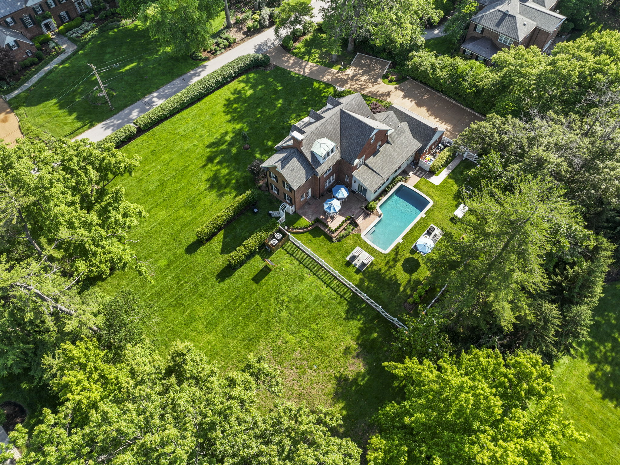  Exquisite Luxury Living in the Heart of Ladue - 物件實景