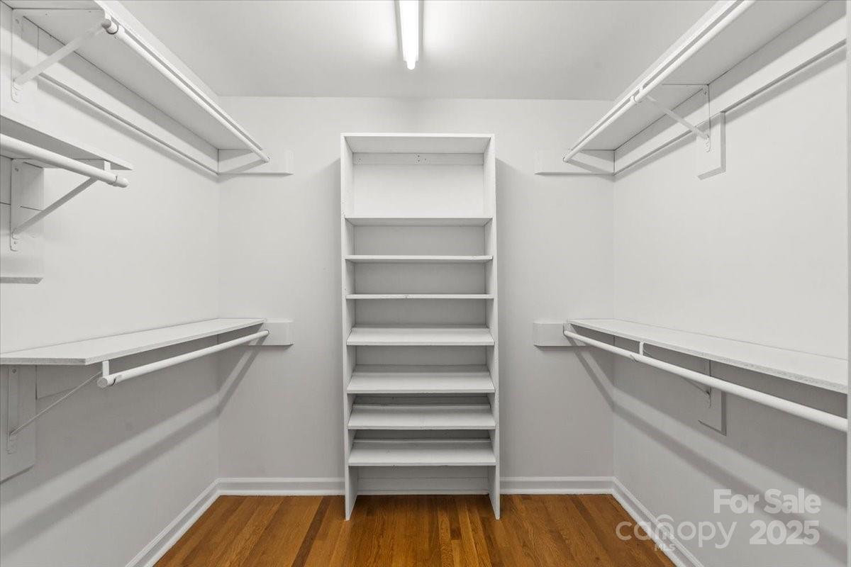 Kannapolis, North Carolina, 28081, United States, 3 Bedrooms Bedrooms, ,4 BathroomsBathrooms,Residential,For Sale,1989536