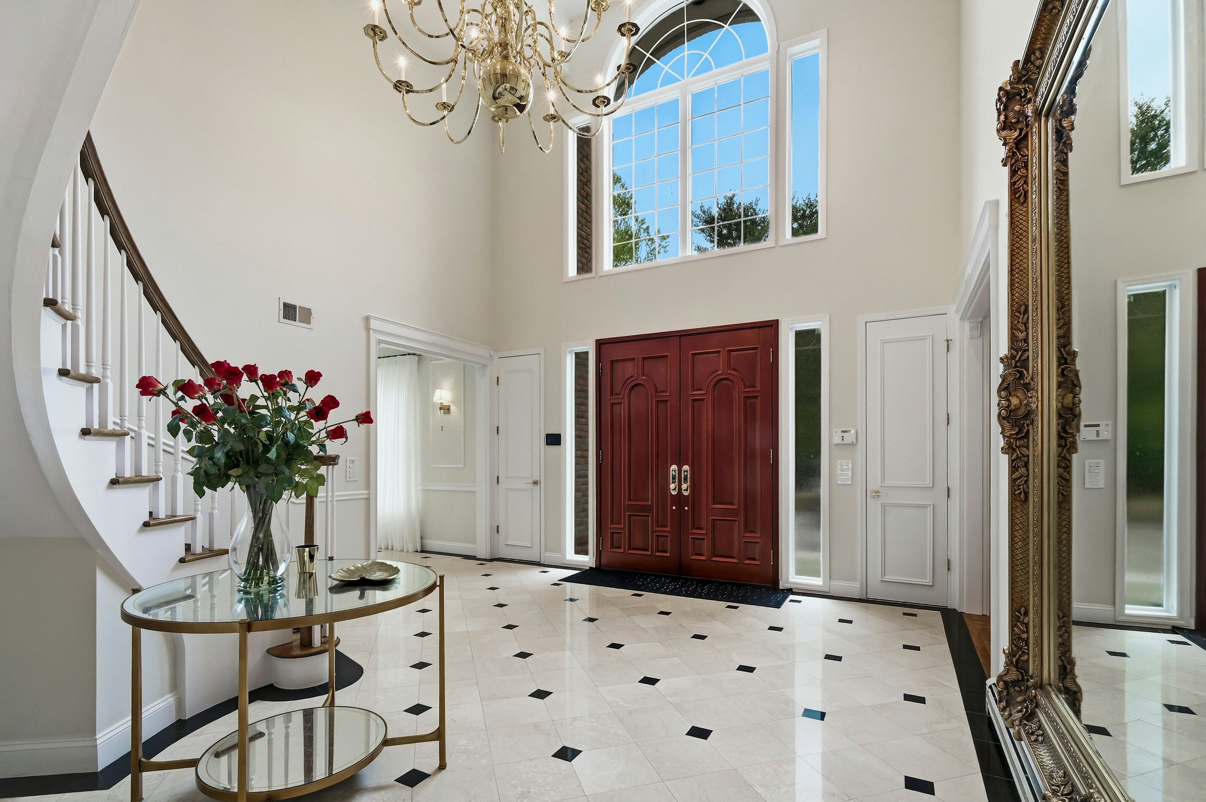  5 Westwood Court, Glen Head, NY, 11545 - 物件實景