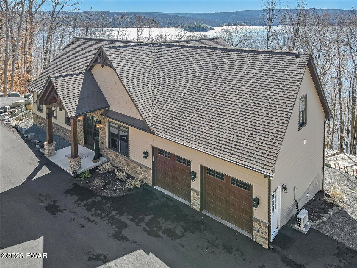 Lake Ariel, Pennsylvania, 18436, United States, 6 Bedrooms Bedrooms, ,4 BathroomsBathrooms,Residential,For Sale,2005698