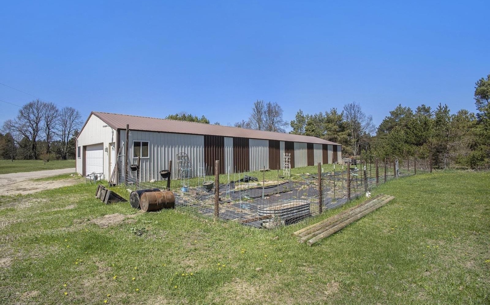 Fife Lake, Michigan, 49633, United States, 7 Bedrooms Bedrooms, ,4 BathroomsBathrooms,Residential,For Sale,2015344