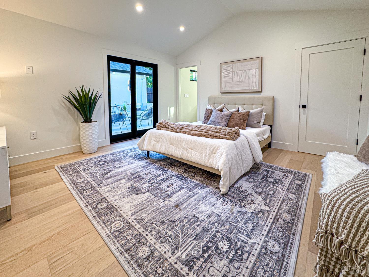 San Rafael, California, 94903, United States, 4 Bedrooms Bedrooms, ,3 BathroomsBathrooms,Residential,For Sale,1992901