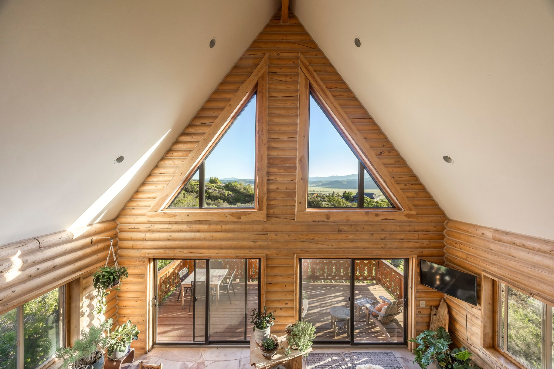  Coming soon Handcrafted Mountain Property on 5 Acres with Views - 物件實景