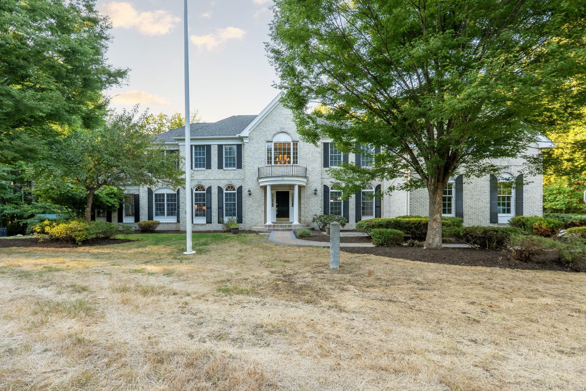 Bedford, New Hampshire, 03110, United States, 5 Bedrooms Bedrooms, ,4 BathroomsBathrooms,Residential,For Sale,1942322