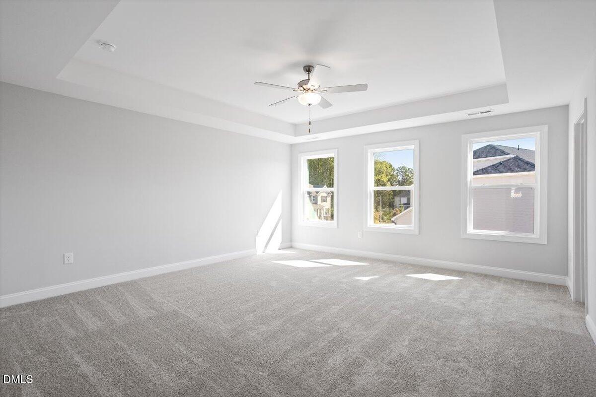 Fuquay Varina, North Carolina, 27526, United States, 5 Bedrooms Bedrooms, ,3 BathroomsBathrooms,Residential,For Sale,1973834