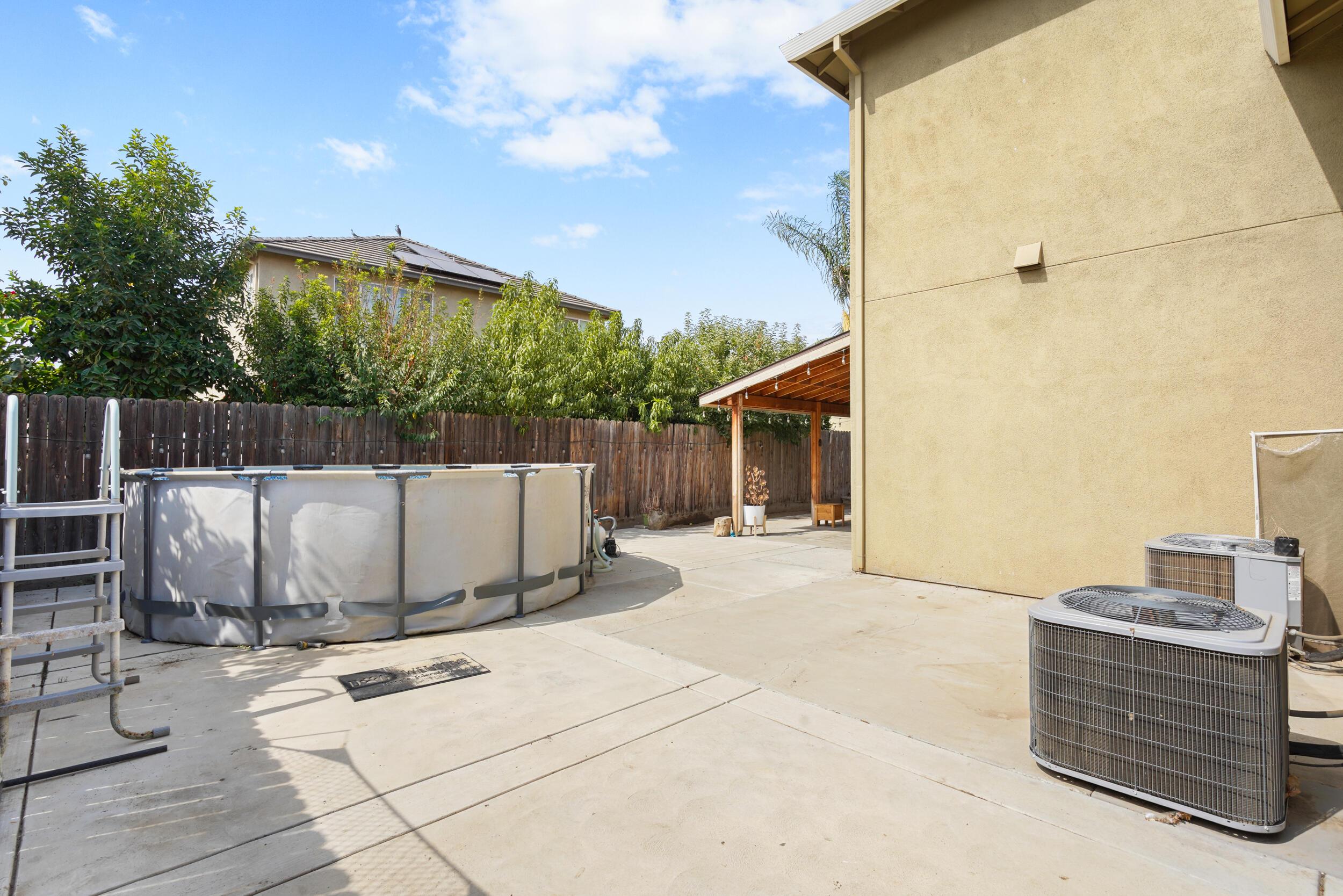 Porterville, California, 93257, United States, 5 Bedrooms Bedrooms, ,3 BathroomsBathrooms,Residential,For Sale,1983306