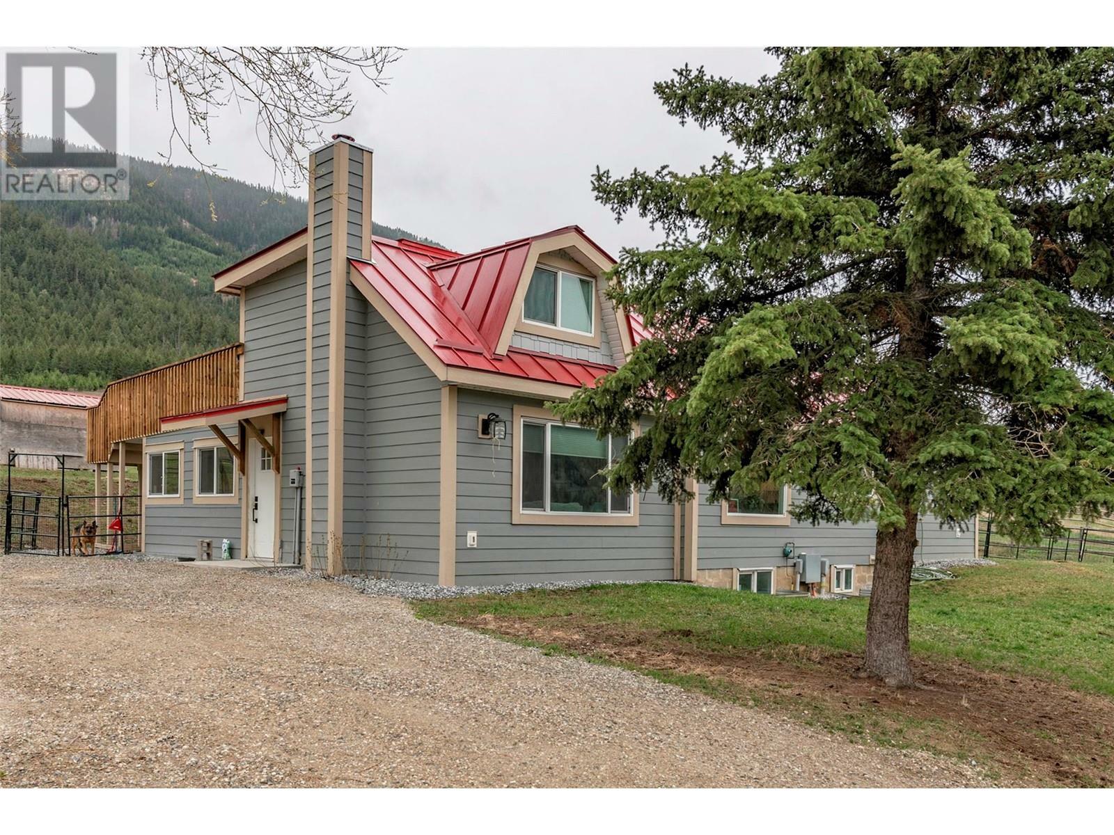 FALKLAND, British Columbia, V0E 1W0, CA, 3 Bedrooms Bedrooms, ,2 BathroomsBathrooms,Residential,For Sale,1836666