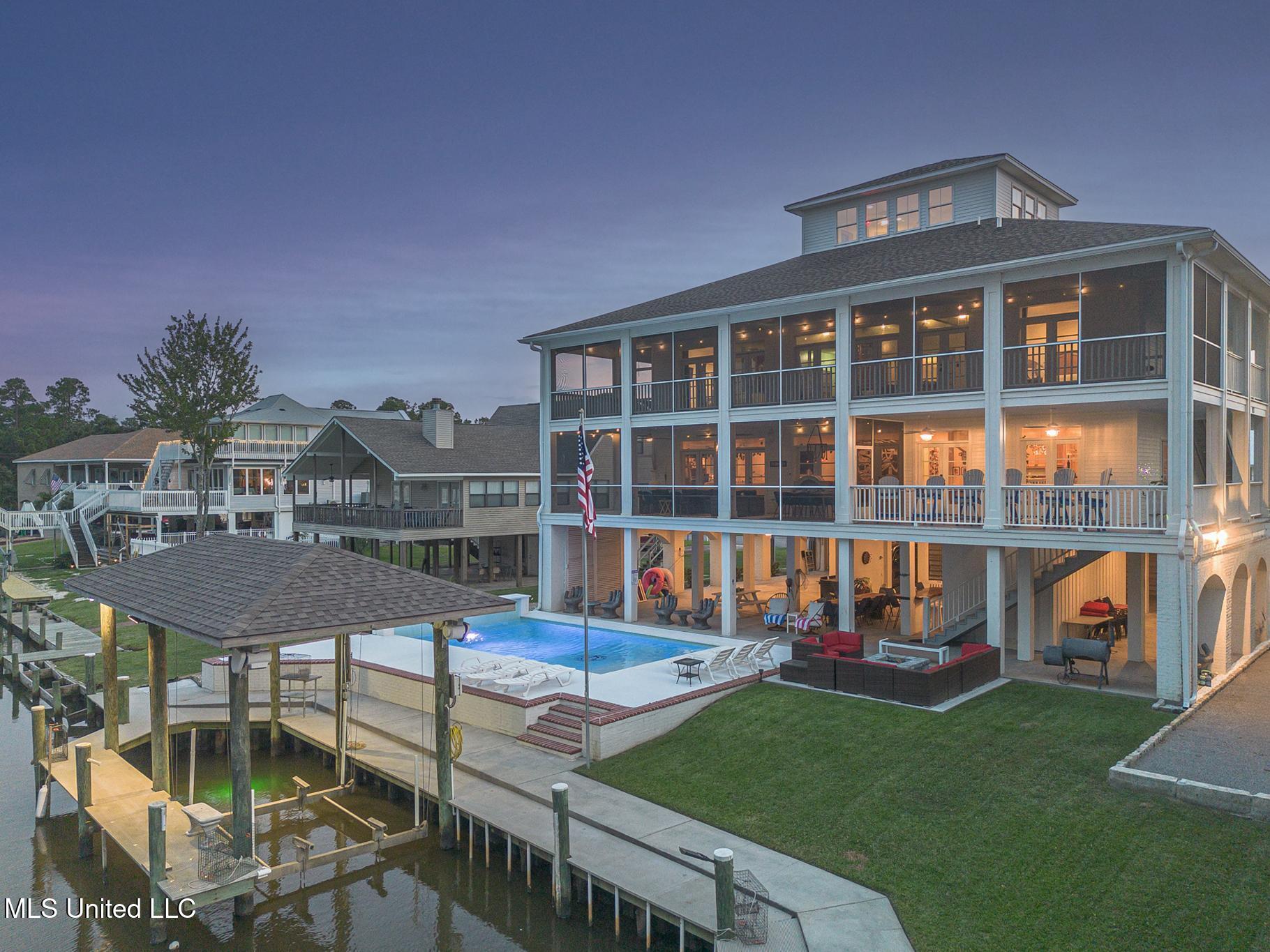 Pass Christian, Mississippi, 39571, United States, 5 Bedrooms Bedrooms, ,7 BathroomsBathrooms,Residential,For Sale,1989157