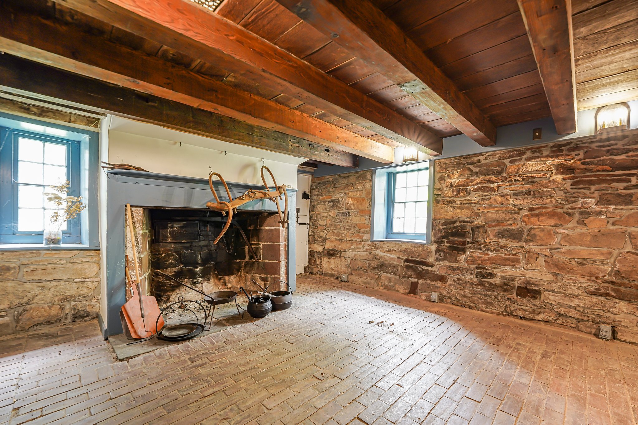 Montville Twp, New Jersey, 07058, United States, 3 Bedrooms Bedrooms, ,2 BathroomsBathrooms,Residential,For Sale,1879180