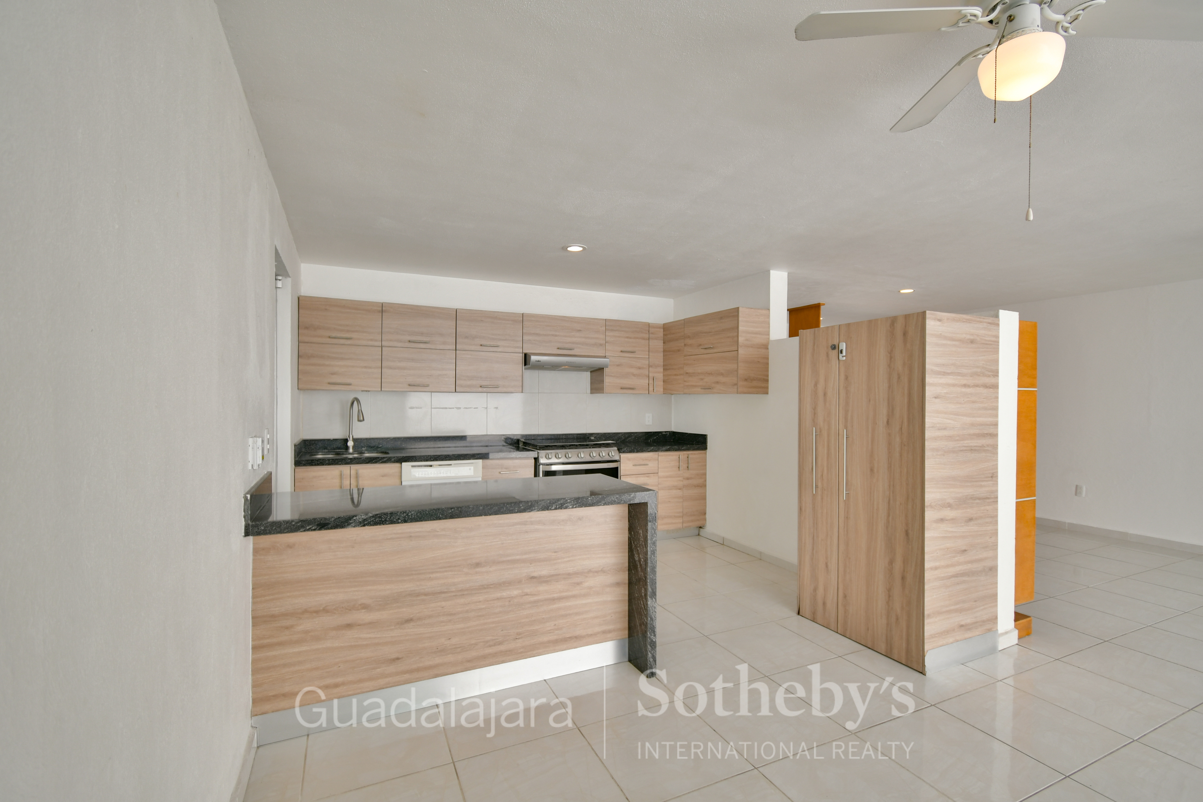  Casa duplex en condominio Puerta del Valle en venta - 物件實景