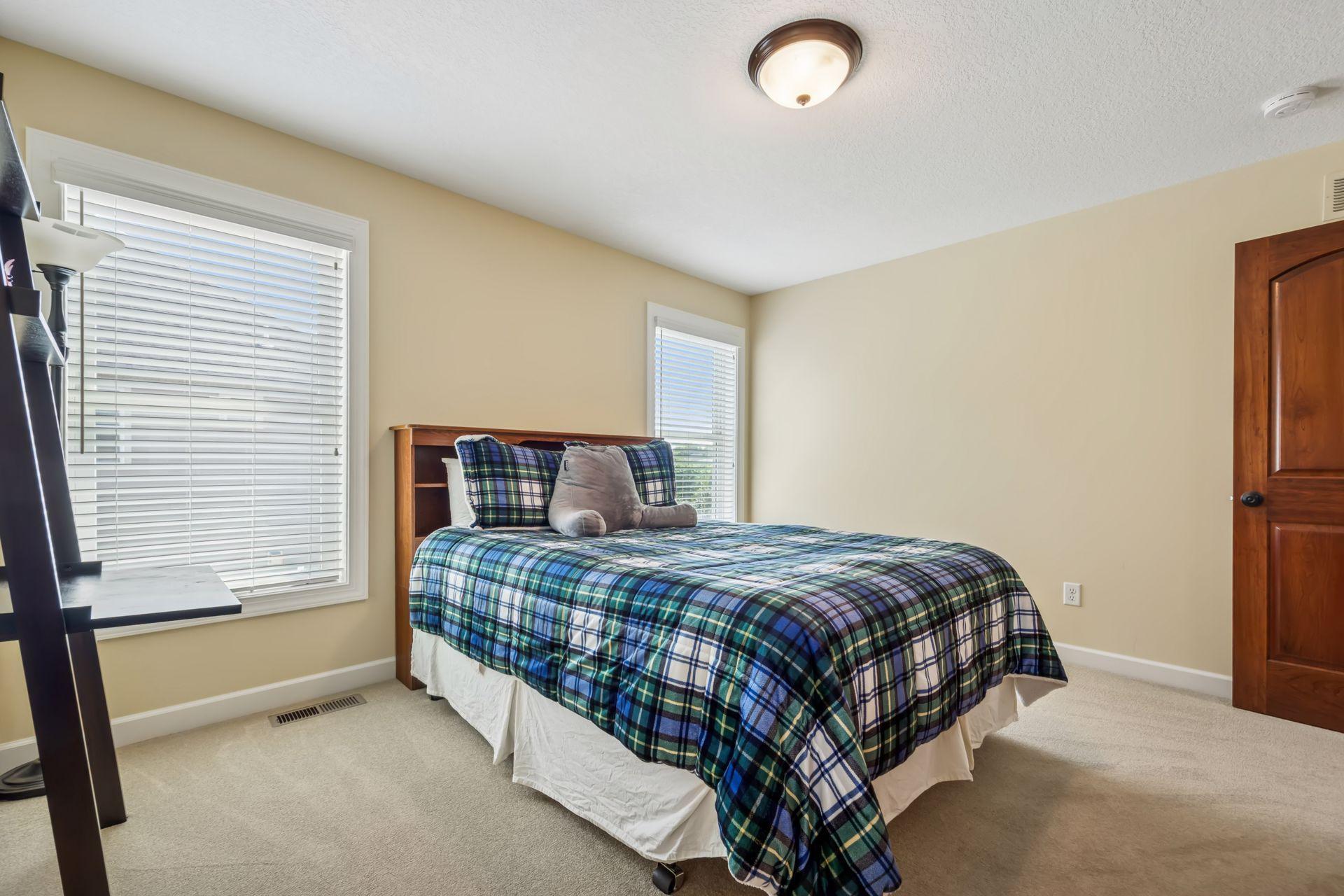 Plymouth, Minnesota, 55446, United States, 5 Bedrooms Bedrooms, ,5 BathroomsBathrooms,Residential,For Sale,1926210