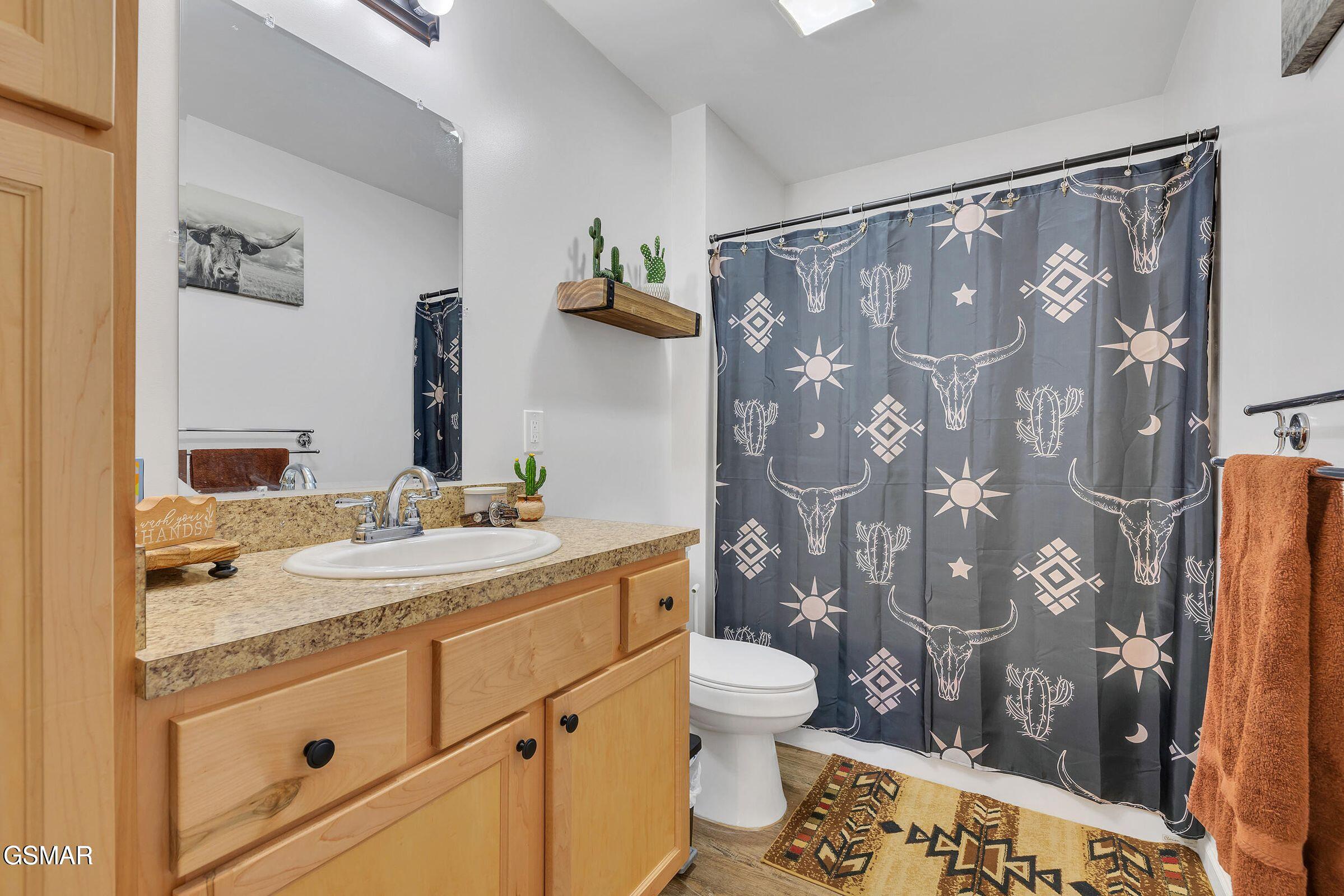 Bybee, Tennessee, 37713, United States, 4 Bedrooms Bedrooms, ,2 BathroomsBathrooms,Residential,For Sale,1980486