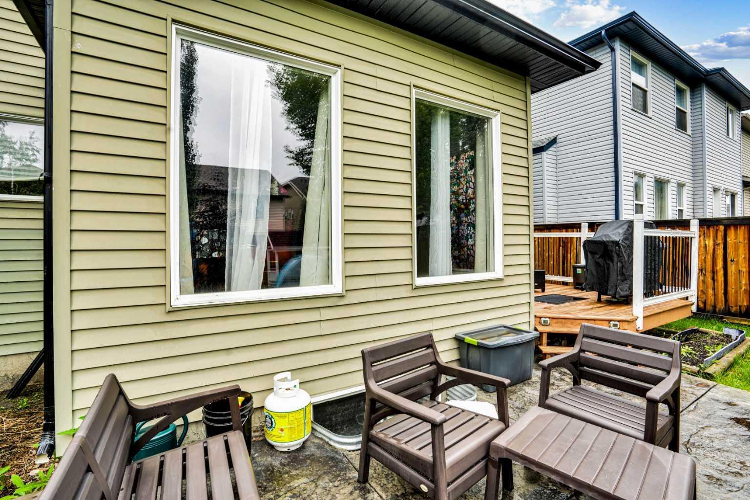 CALGARY, Alberta, T2X 0J7, CA, 3 Bedrooms Bedrooms, ,3 BathroomsBathrooms,Residential,For Sale,1906962