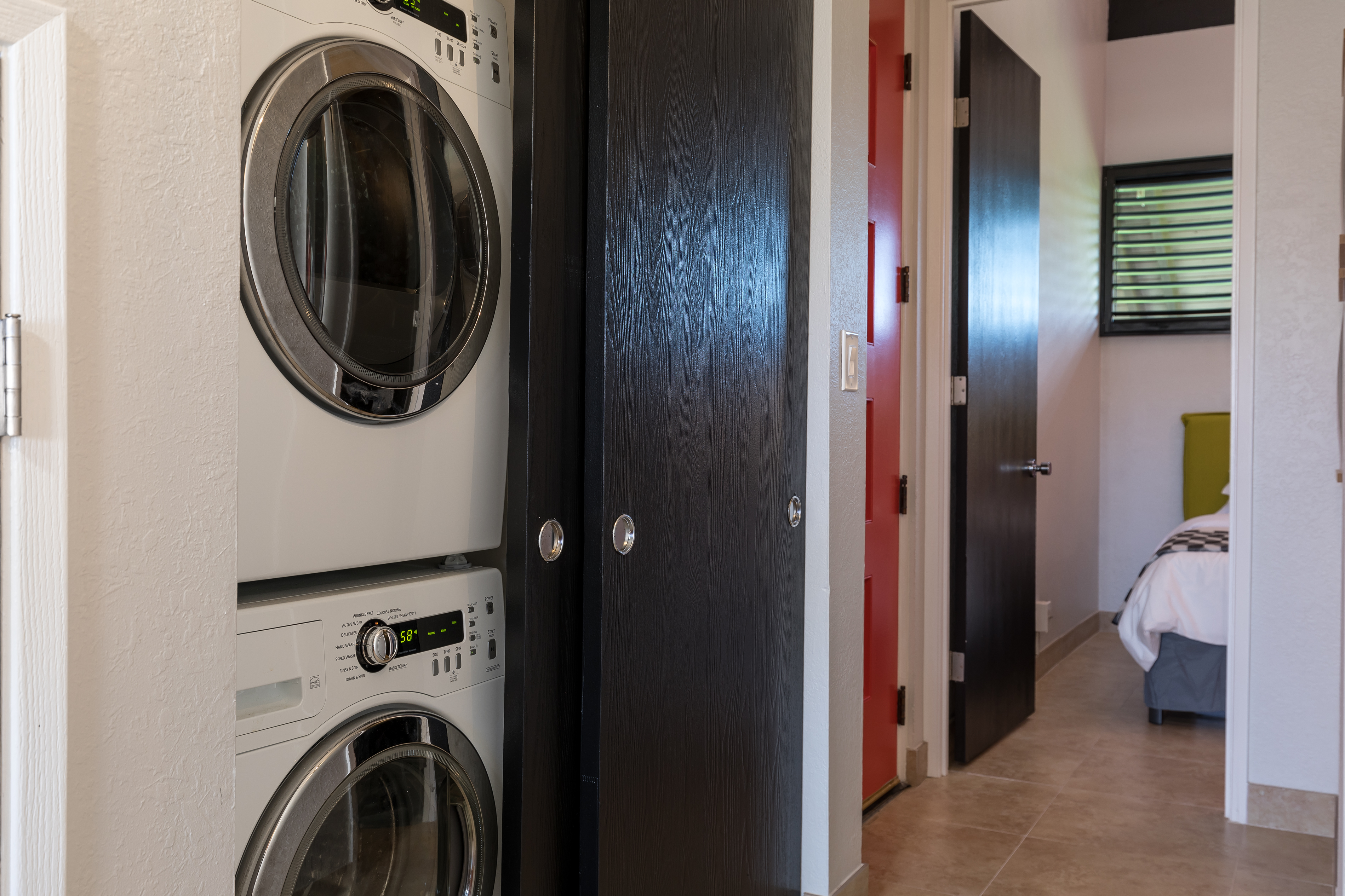 Kihei, Hawaii, 96753, United States, 2 Bedrooms Bedrooms, ,2 BathroomsBathrooms,Residential,For Sale,2010446