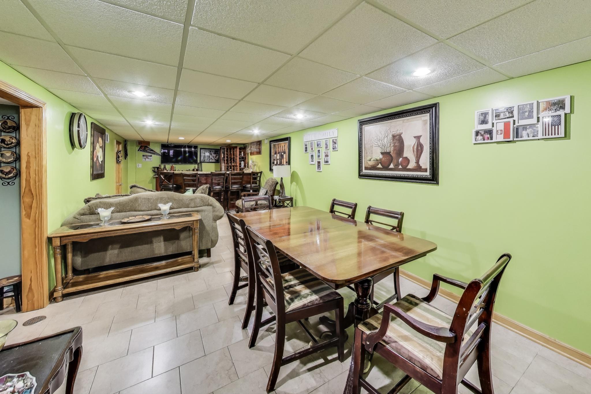 Harwood Heights, Illinois, 60706, United States, 2 Bedrooms Bedrooms, ,Residential,For Sale,1928738