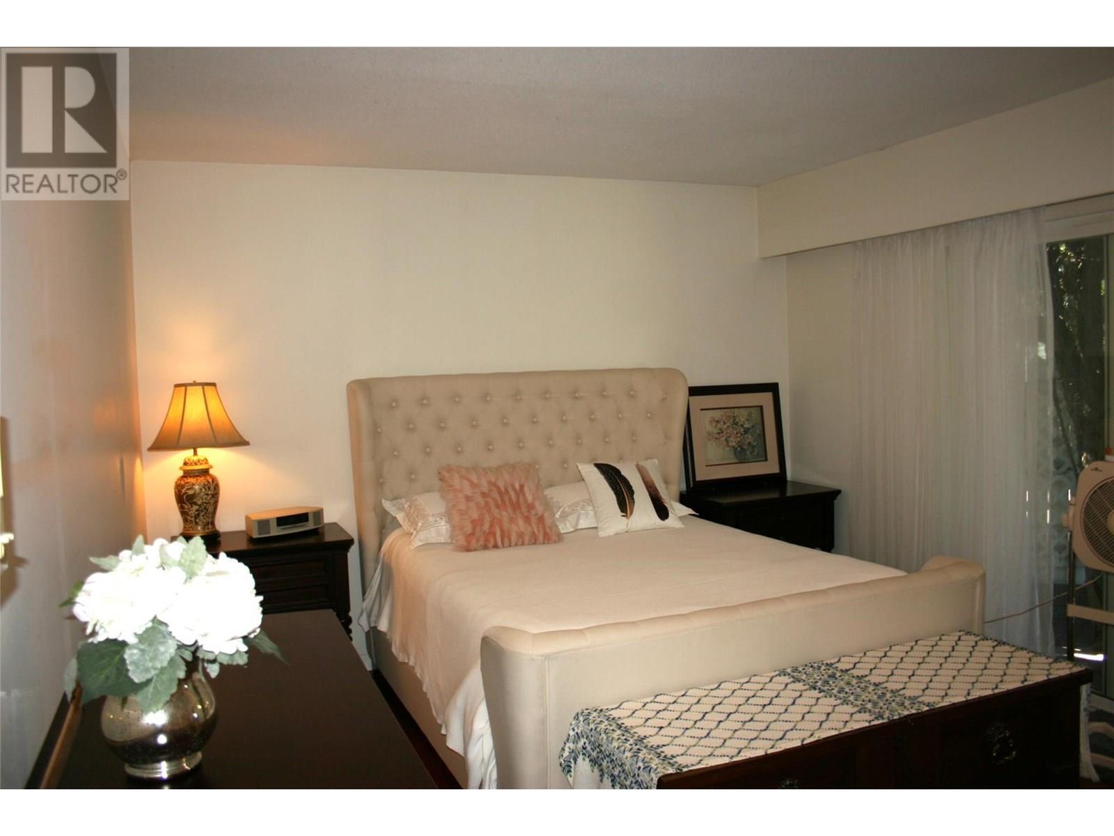 KAMLOOPS, British Columbia, V2C 4P7, CA, 4 Bedrooms Bedrooms, ,3 BathroomsBathrooms,Residential,For Sale,1858047