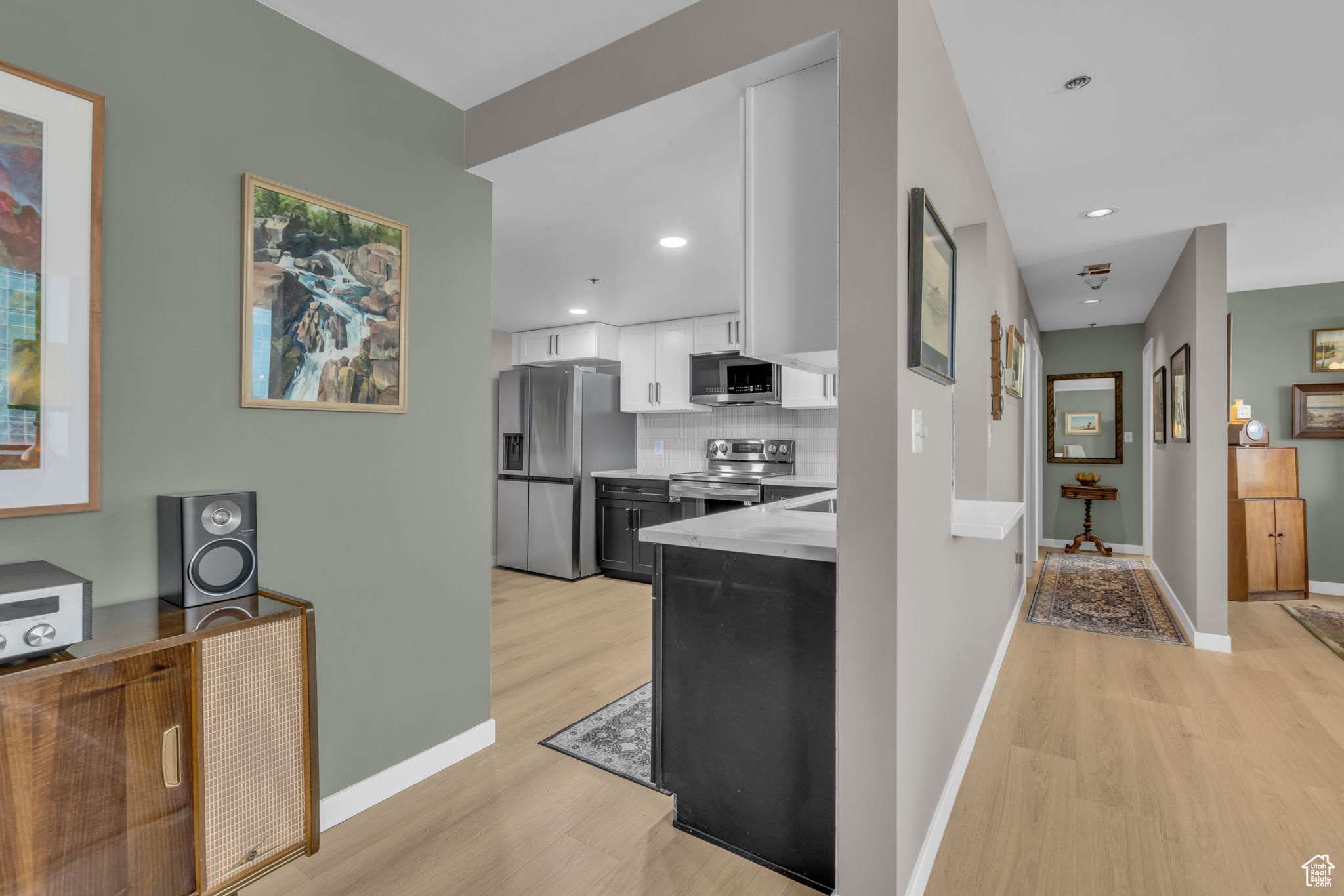 Salt Lake City, Utah, 84101, United States, 2 Bedrooms Bedrooms, ,1 BathroomBathrooms,Residential,For Sale,1898855