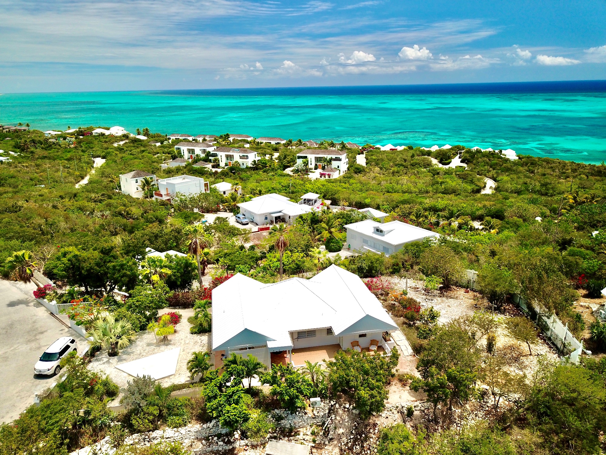 Crown Ridge Drive Villa + Guest House, Providenciales, TC, ,4 BathroomsBathrooms,Residential,For Sale,Crown Ridge Drive Villa + Guest House,1219429