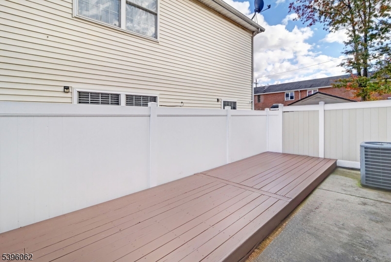 Carteret Boro, New Jersey, 07008, United States, 3 Bedrooms Bedrooms, ,3 BathroomsBathrooms,Residential,For Sale,1989162