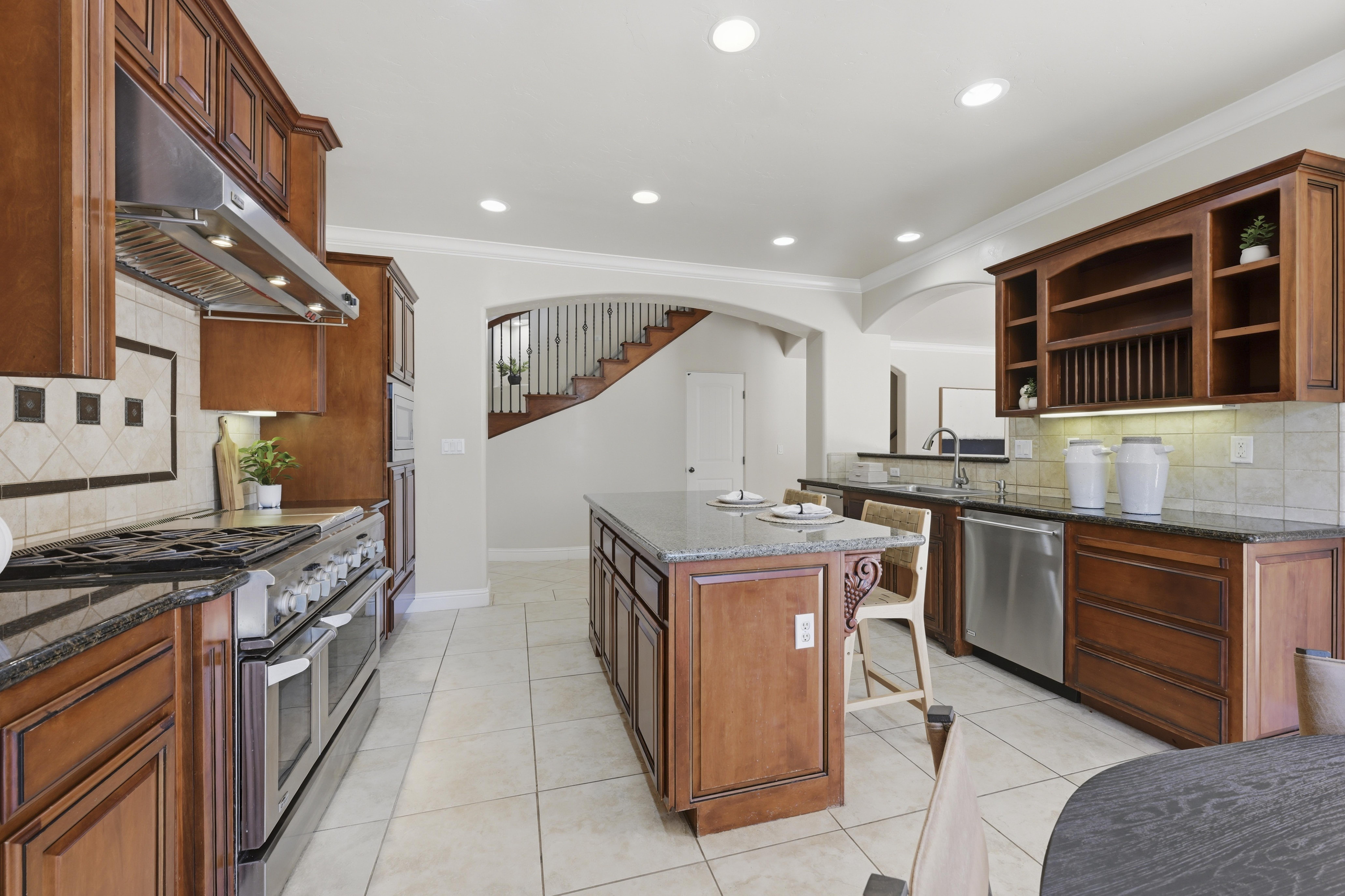  8587 Indianwood Lane, Roseville, CA 95747 - 物件實景